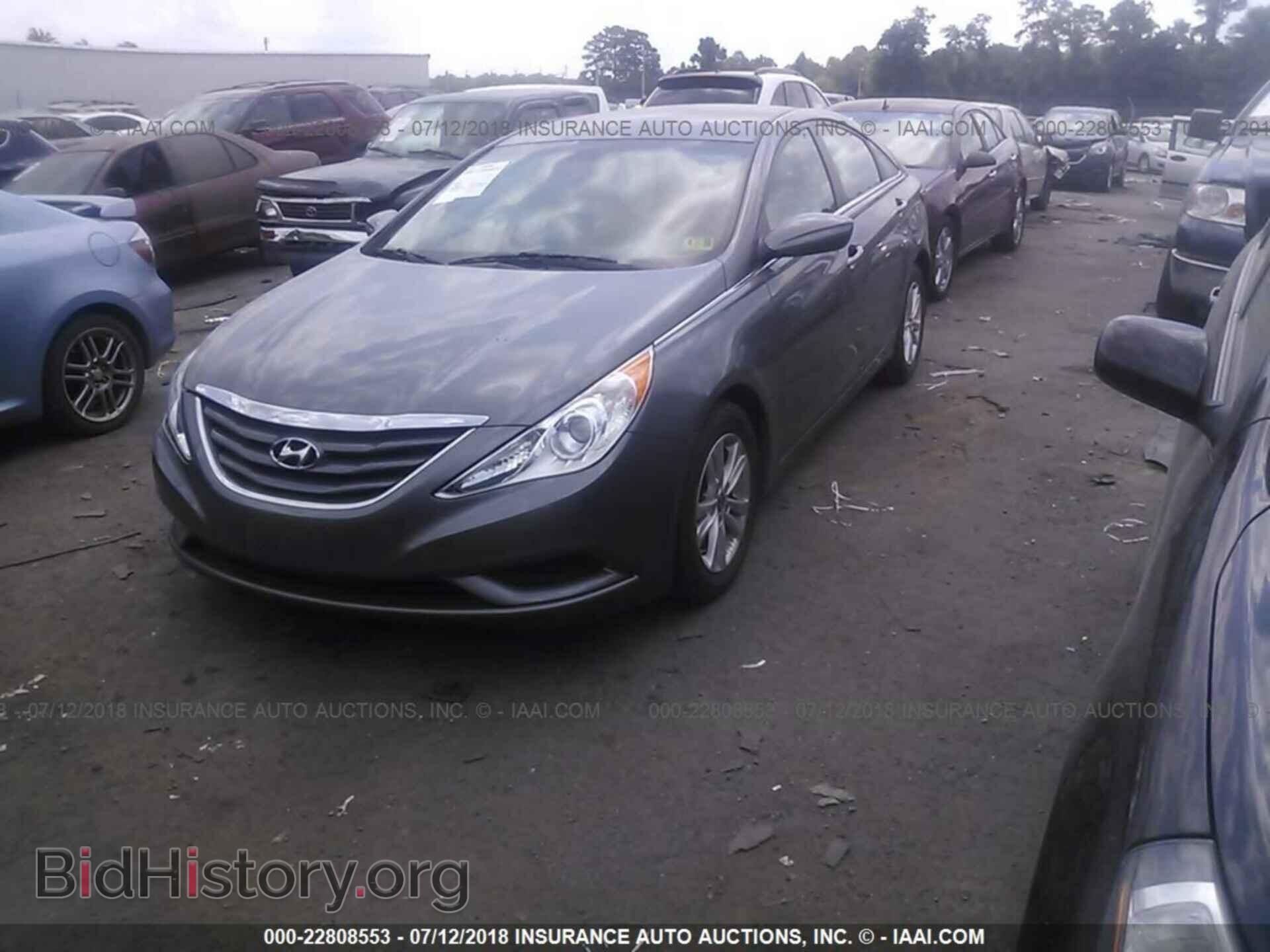 2012 Hyundai Sonata - VIN: 5NPEB4AC2CH498497 - Photo 2