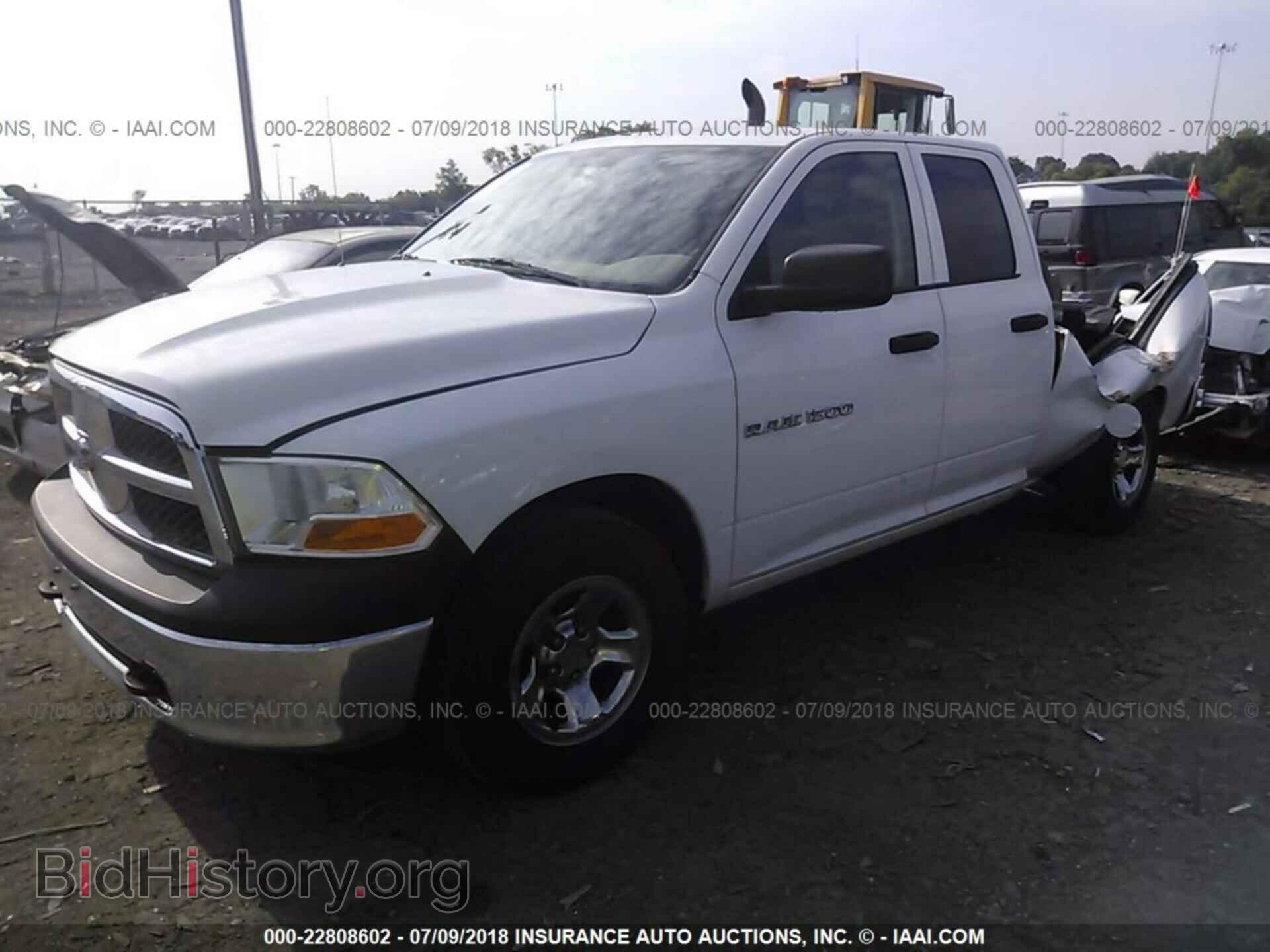 2011 Dodge Ram 1500 - VIN: 1D7RB1GK4BS515224 - Фото 2
