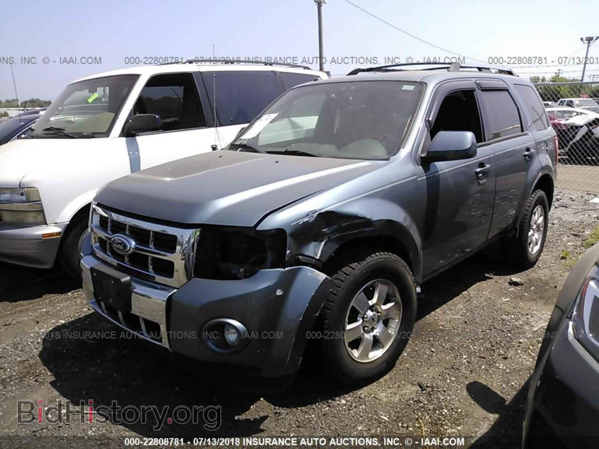 2012 Ford Escape - VIN: 1FMCU9EG1CKB21166 - Photo 2