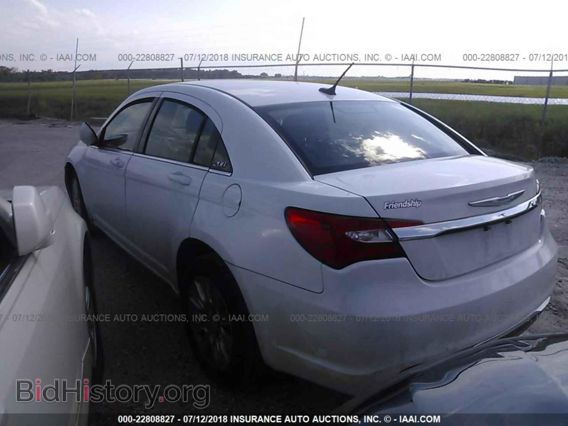 2012 Chrysler 200 - VIN: 1C3CCBAB1CN292611 - Фото 3