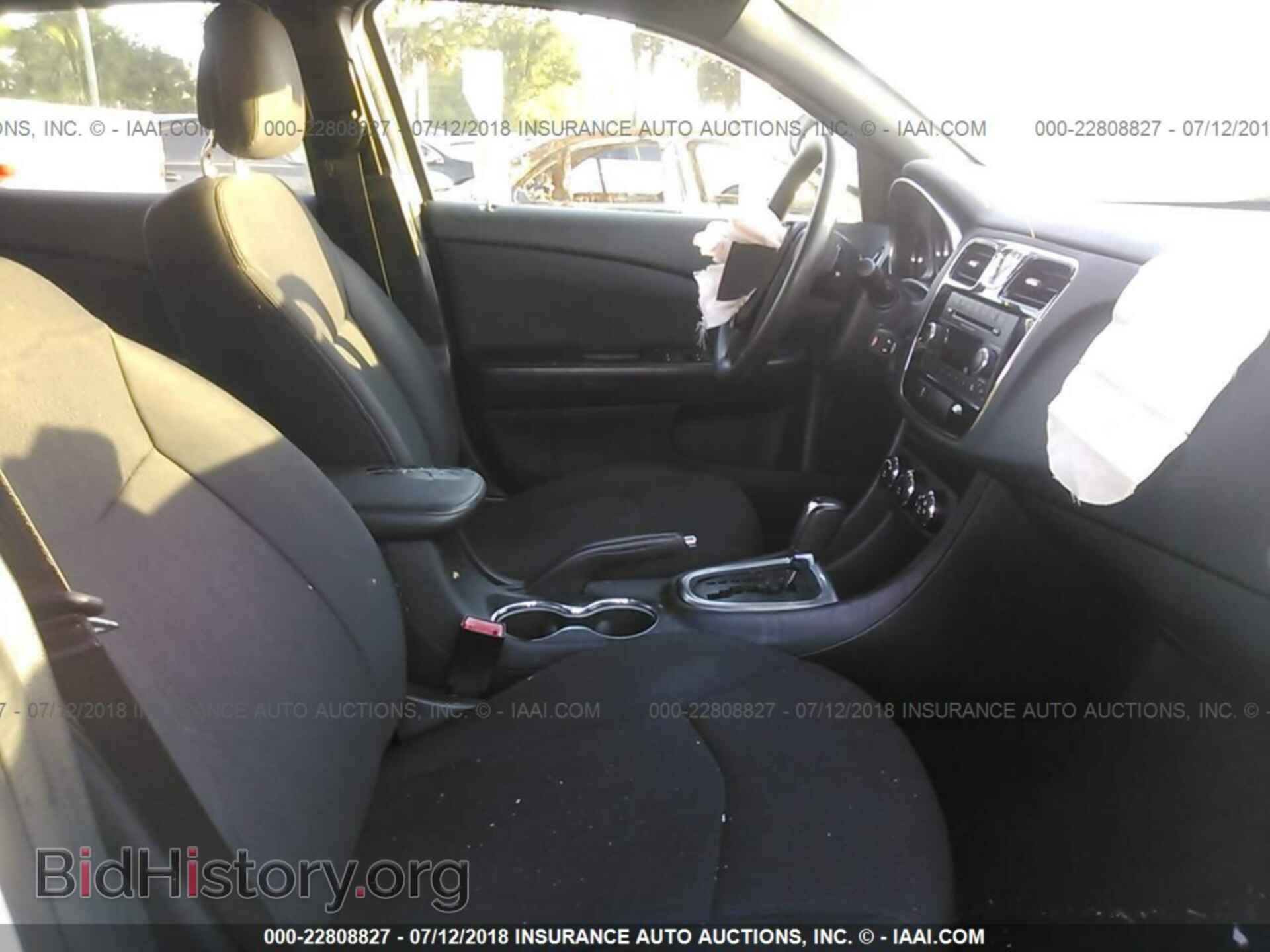 2012 Chrysler 200 - VIN: 1C3CCBAB1CN292611 - Фото 5
