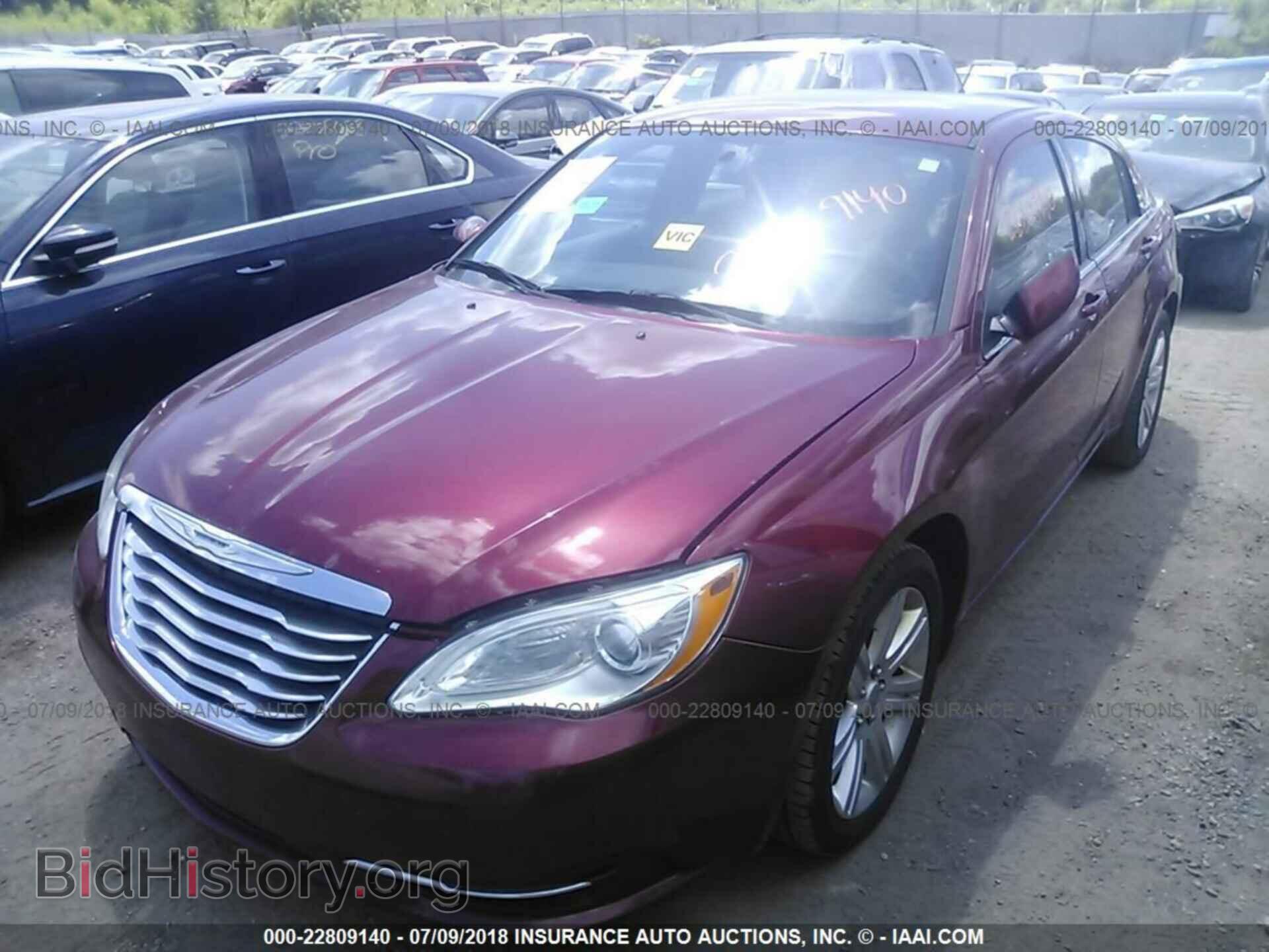 2012 Chrysler 200 - VIN: 1C3CCBBG4CN161148 - Фото 2