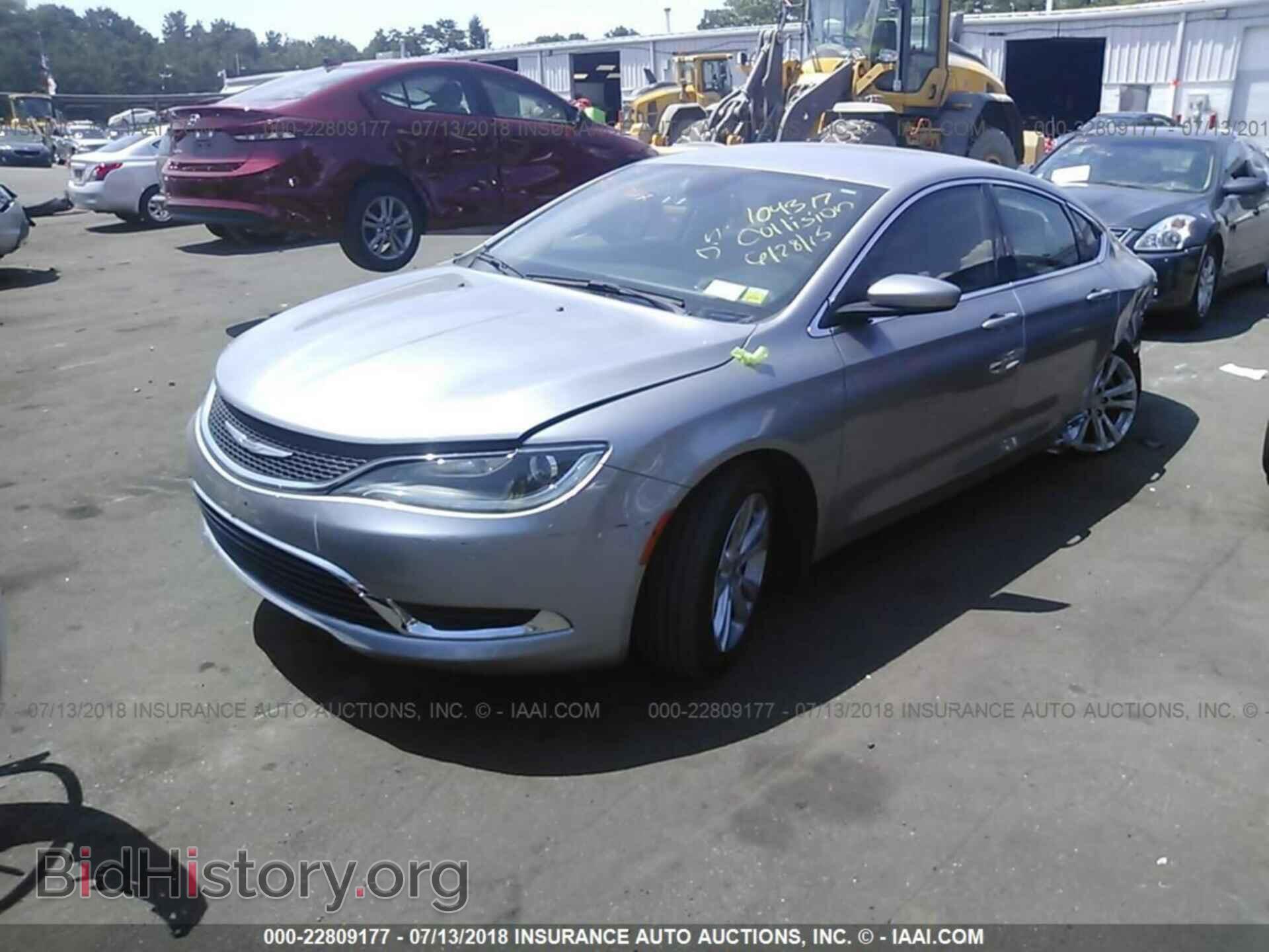 2015 Chrysler 200 - VIN: 1C3CCCAB0FN703023 - Photo 2