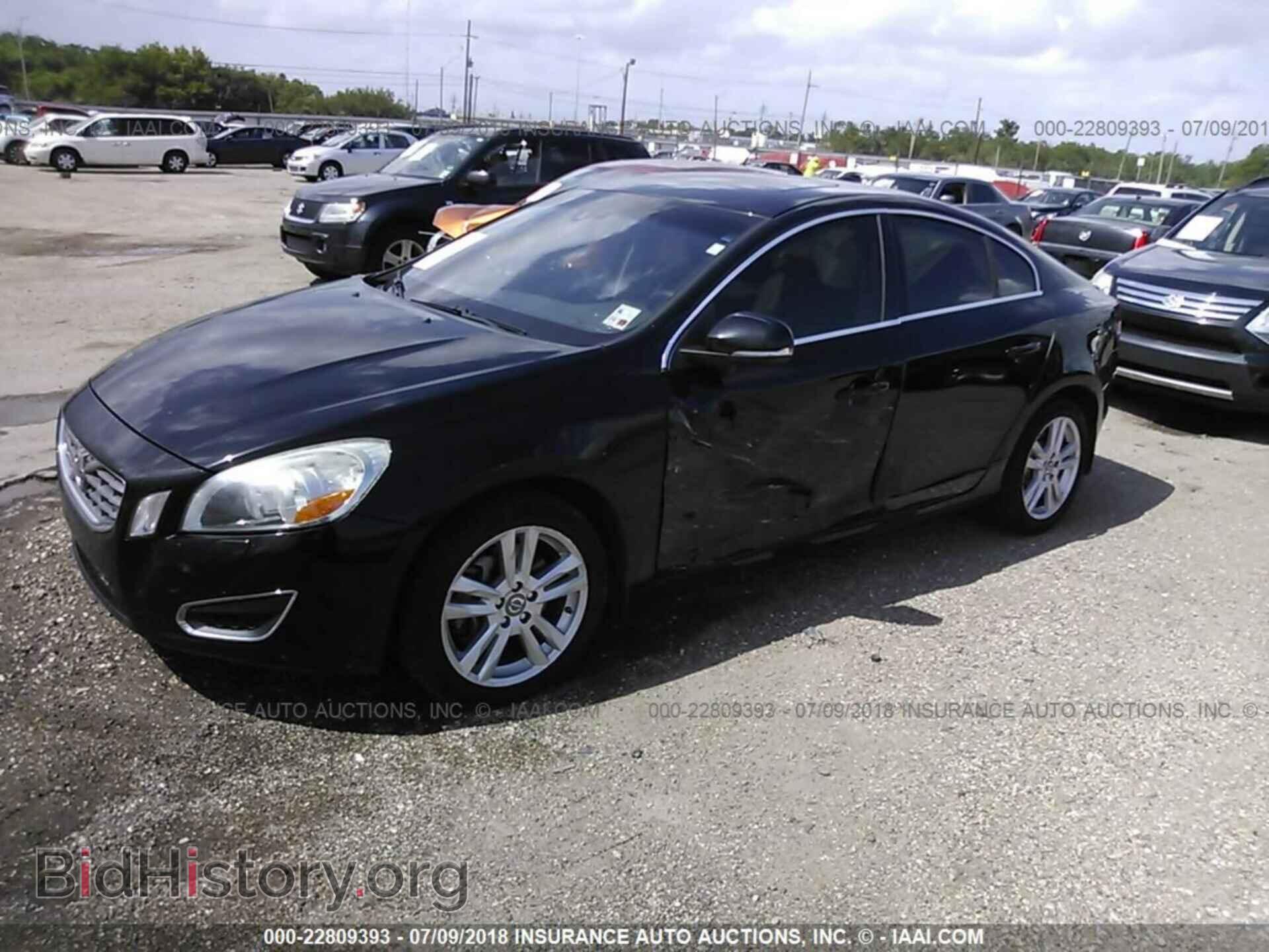 2013 Volvo S60 - VIN: YV1612FS1D2200160 - Фото 2