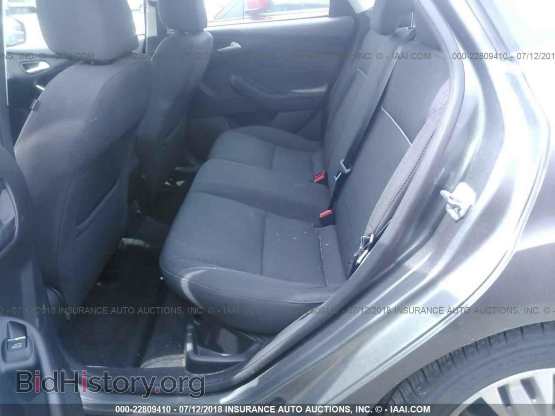 2012 Ford Focus - VIN: 1FAHP3H21CL437486 - Photo 8