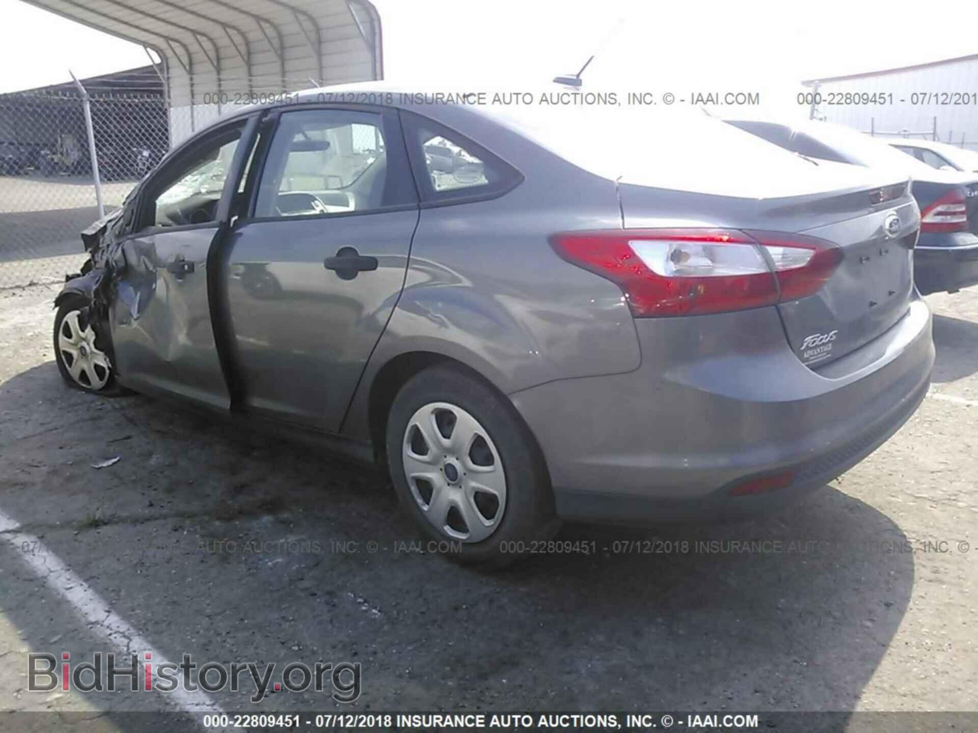 2012 Ford Focus - VIN: 1FAHP3E28CL298011 - Фото 3