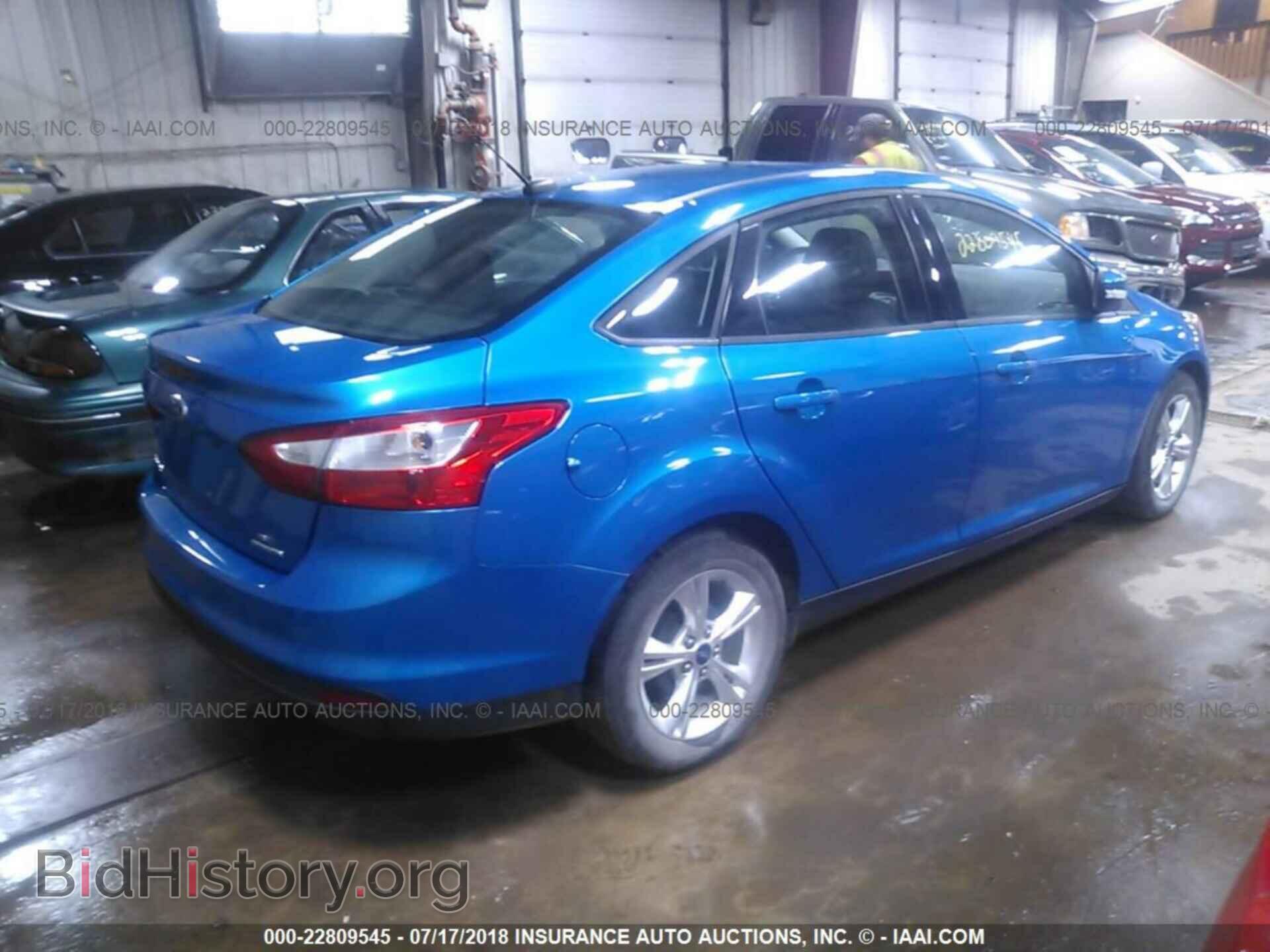 2013 Ford Focus - VIN: 1FADP3F28DL151864 - Photo 4