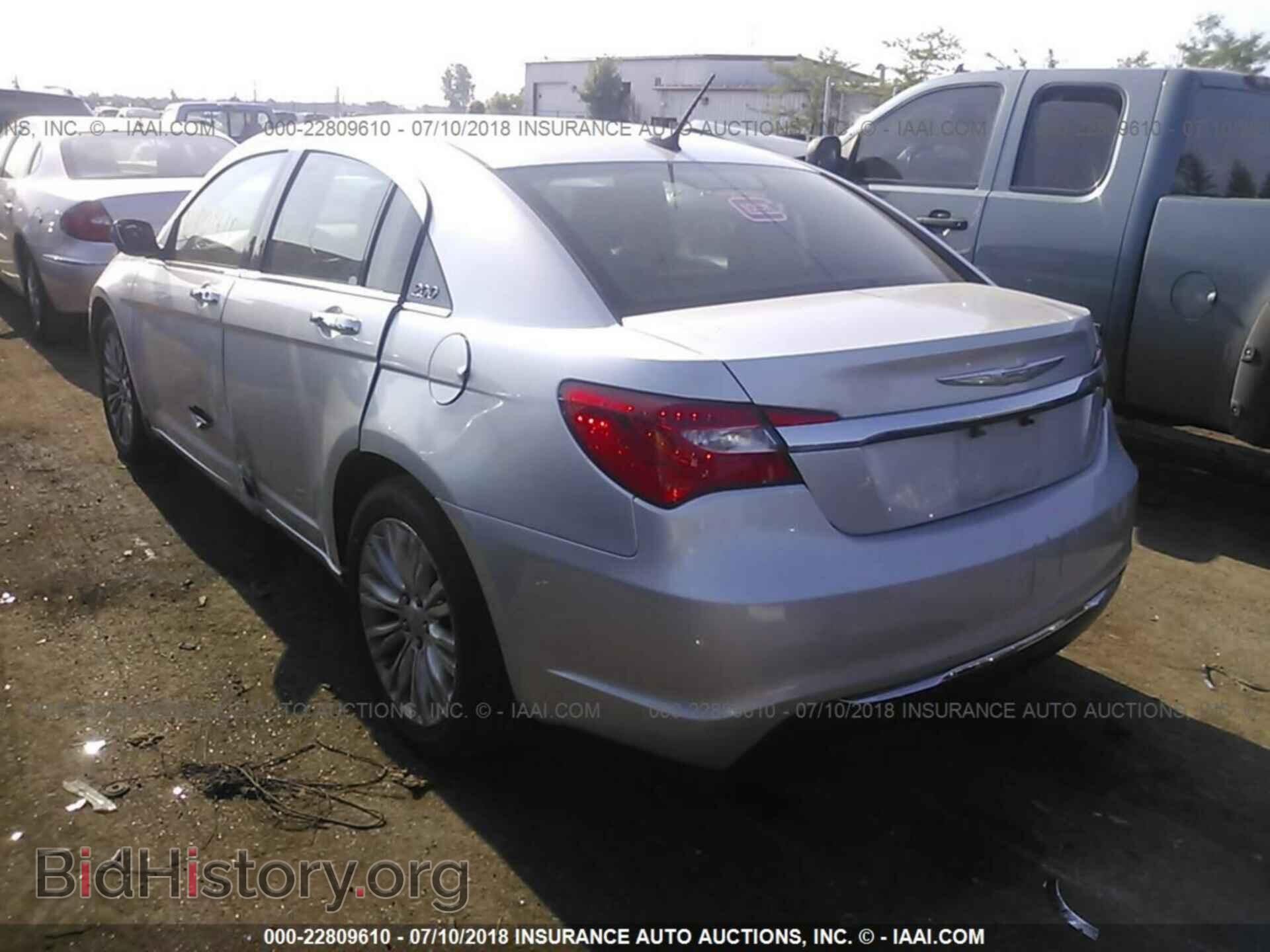 2011 Chrysler 200 - VIN: 1C3BC2FB6BN569255 - Фото 3