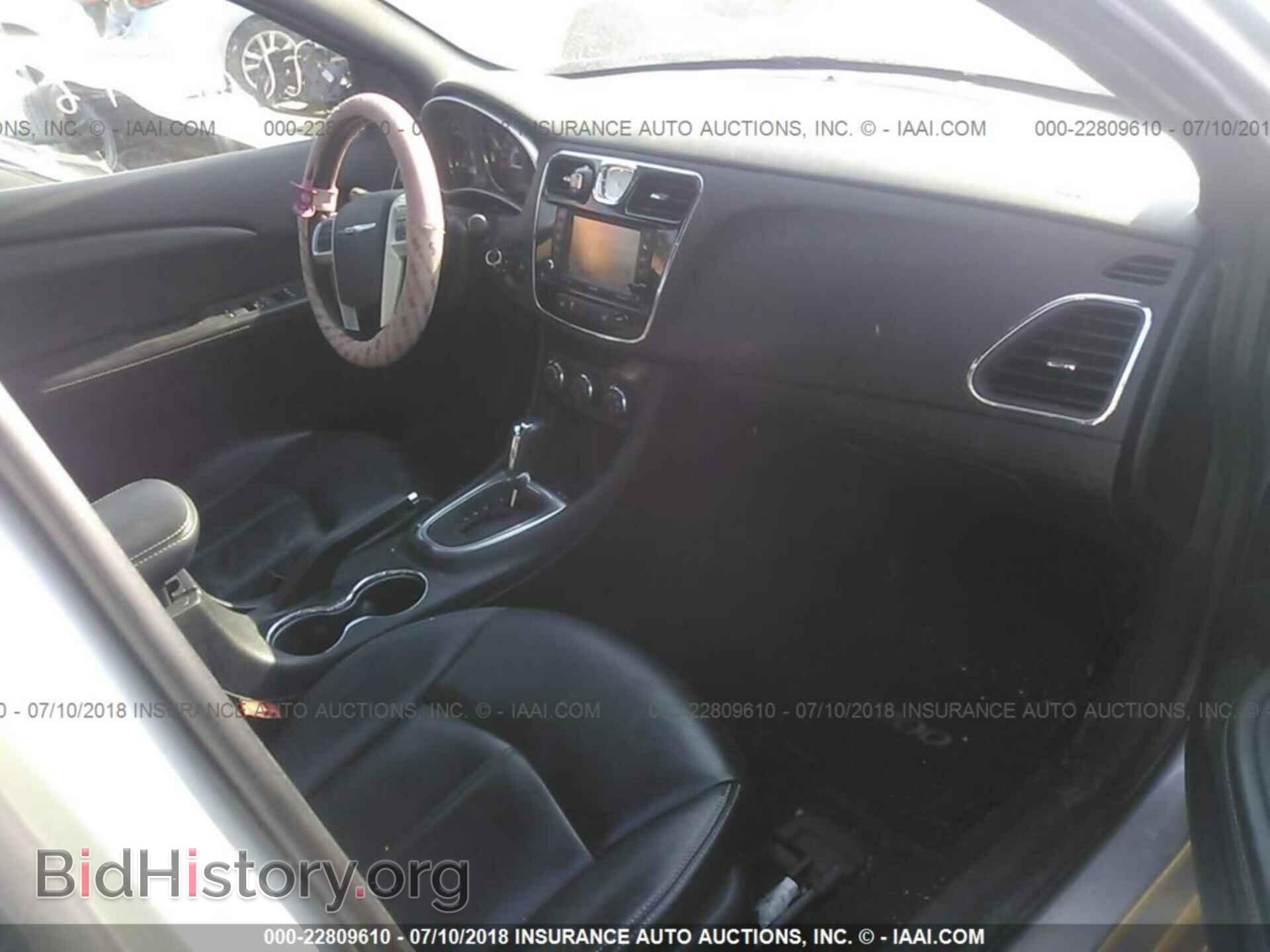 2011 Chrysler 200 - VIN: 1C3BC2FB6BN569255 - Фото 5