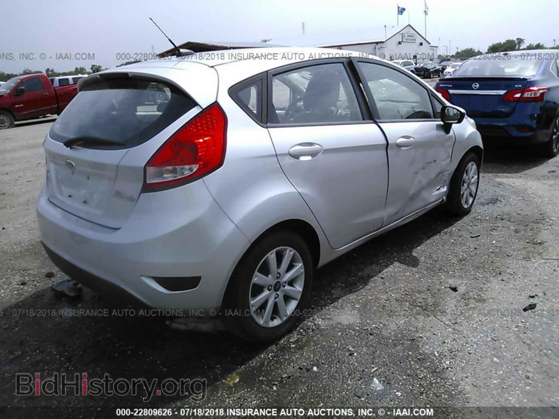 2011 Ford Fiesta - VIN: 3FADP4EJ4BM216252 - Фото 4