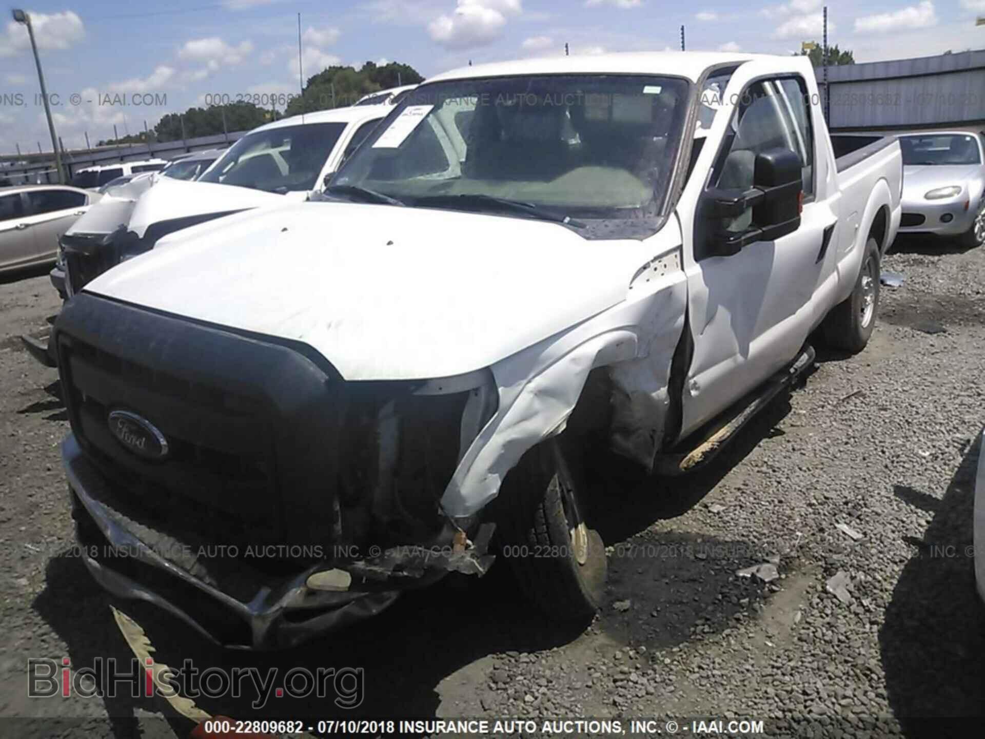 2014 Ford F250 - VIN: 1FT7X2A69EEB62888 - Фото 2