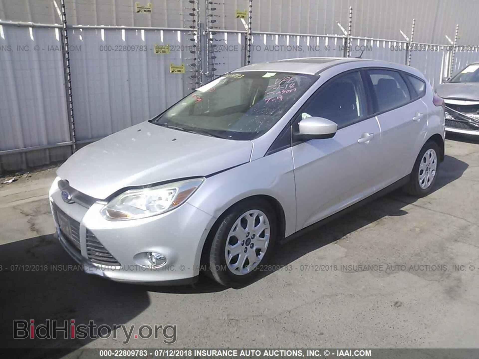 2012 Ford Focus - VIN: 1FAHP3K20CL155526 - Photo 2