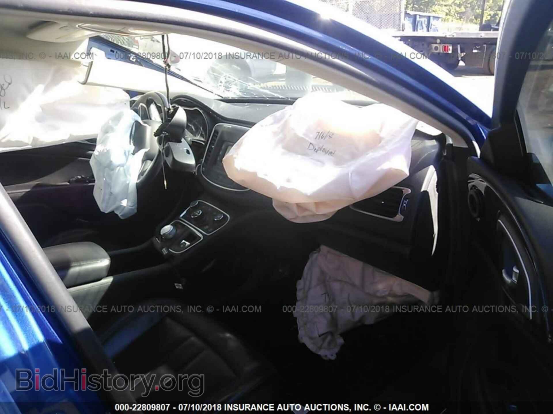 2015 Chrysler 200 - VIN: 1C3CCCCB2FN612574 - Photo 5