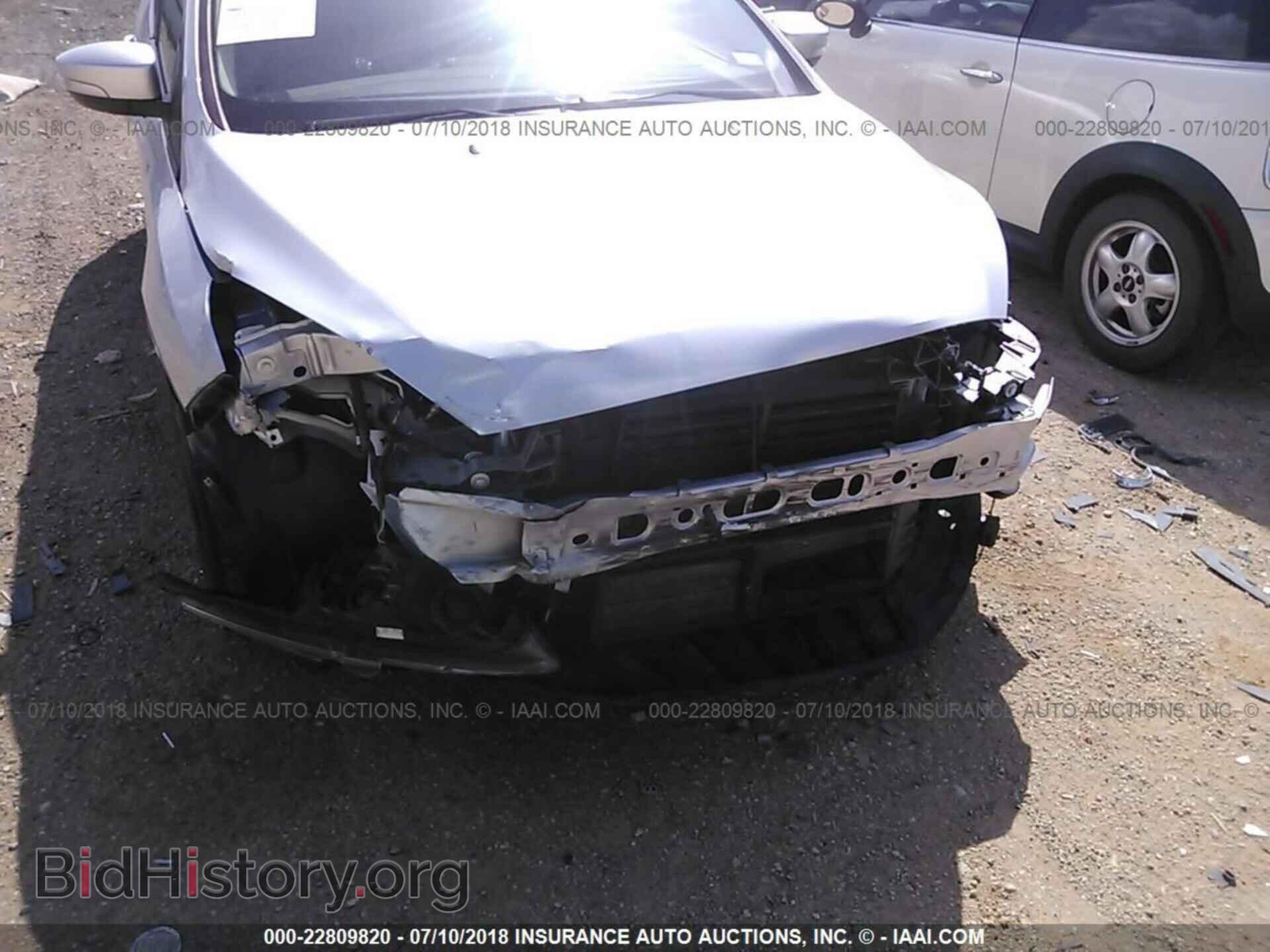 2016 Ford Focus - VIN: 1FADP3F27GL298973 - Photo 6
