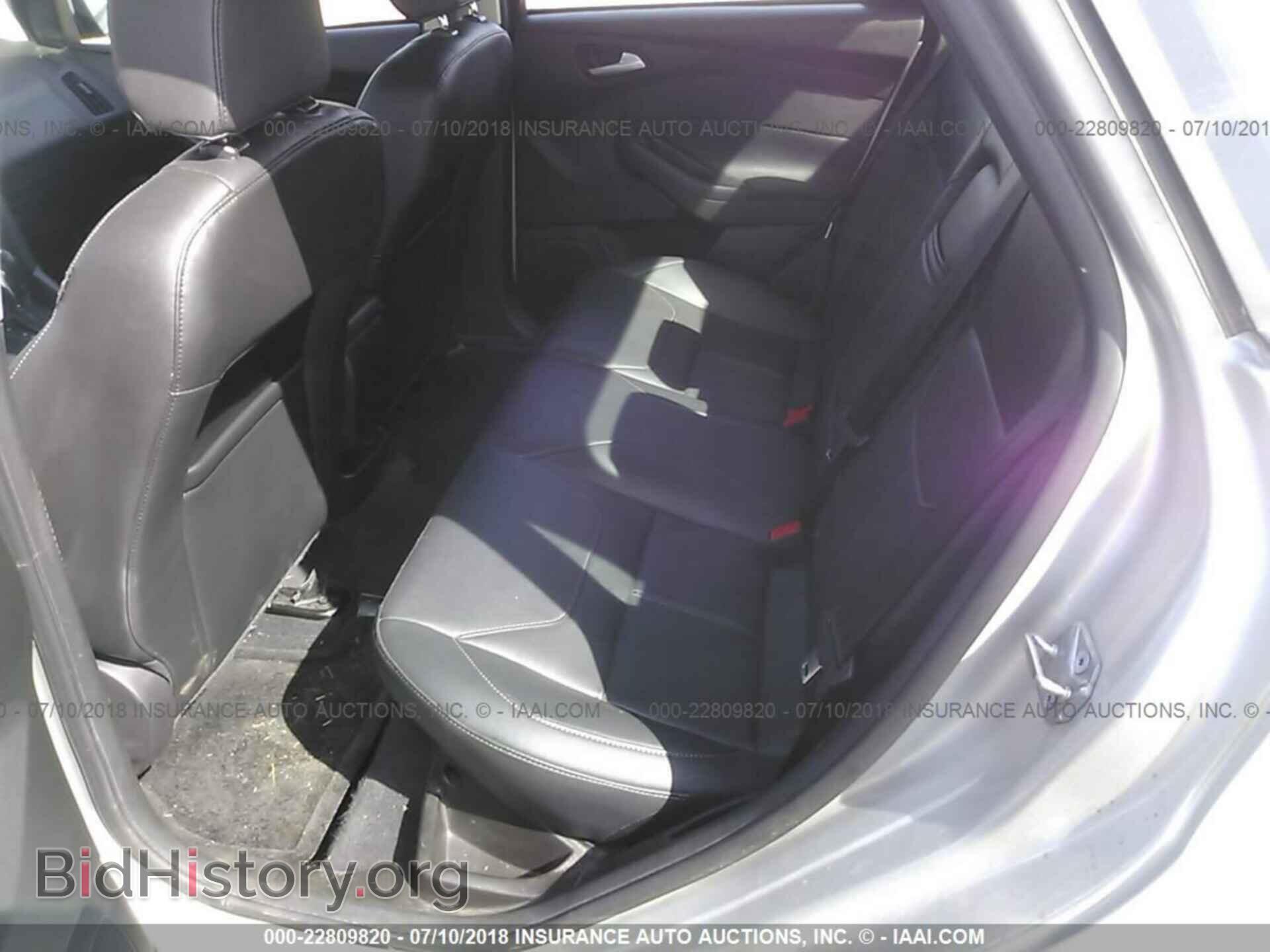 2016 Ford Focus - VIN: 1FADP3F27GL298973 - Photo 8