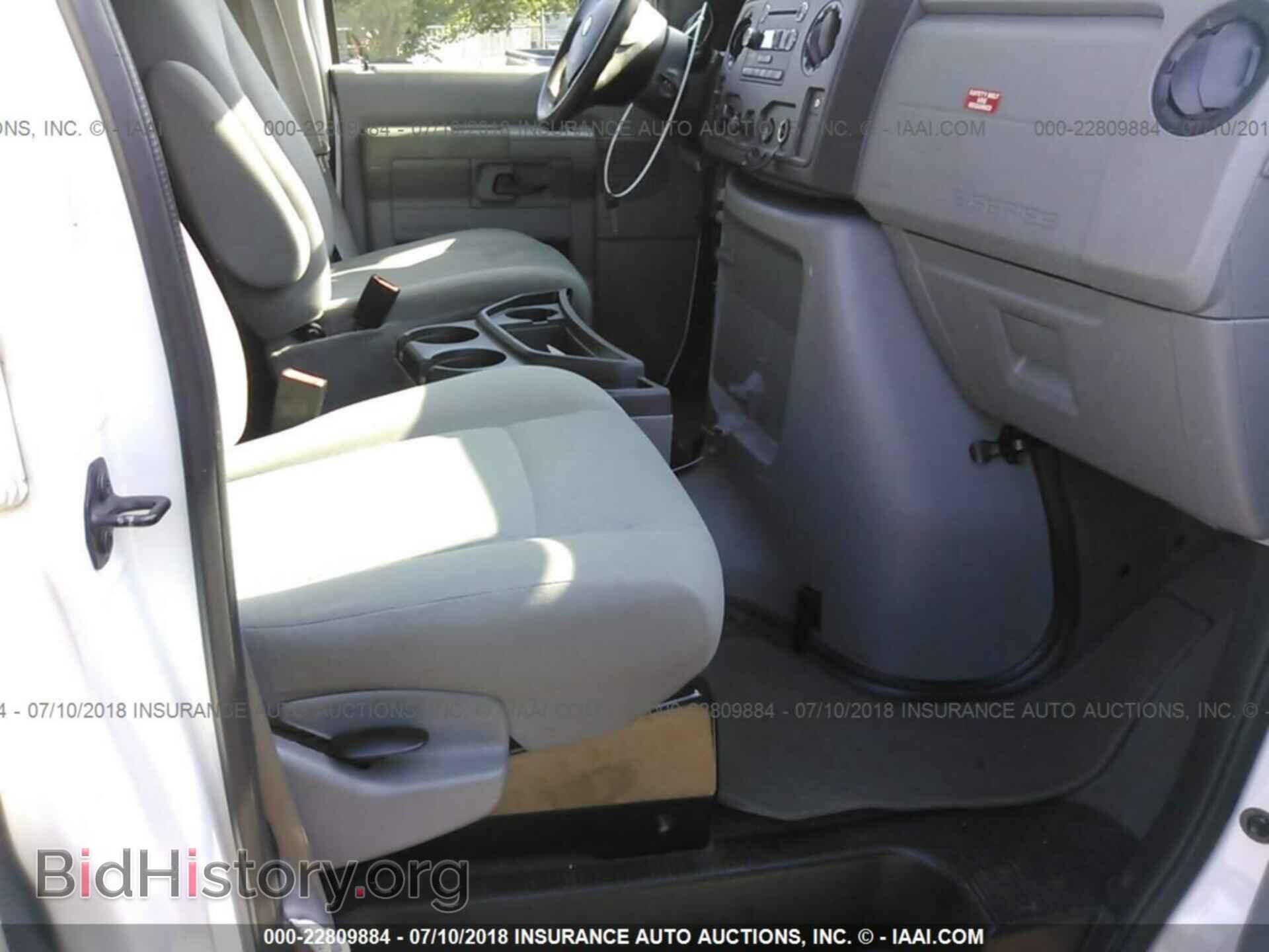 2011 Ford Econoline - VIN: 1FBSS3BL3BDA70569 - Фото 5