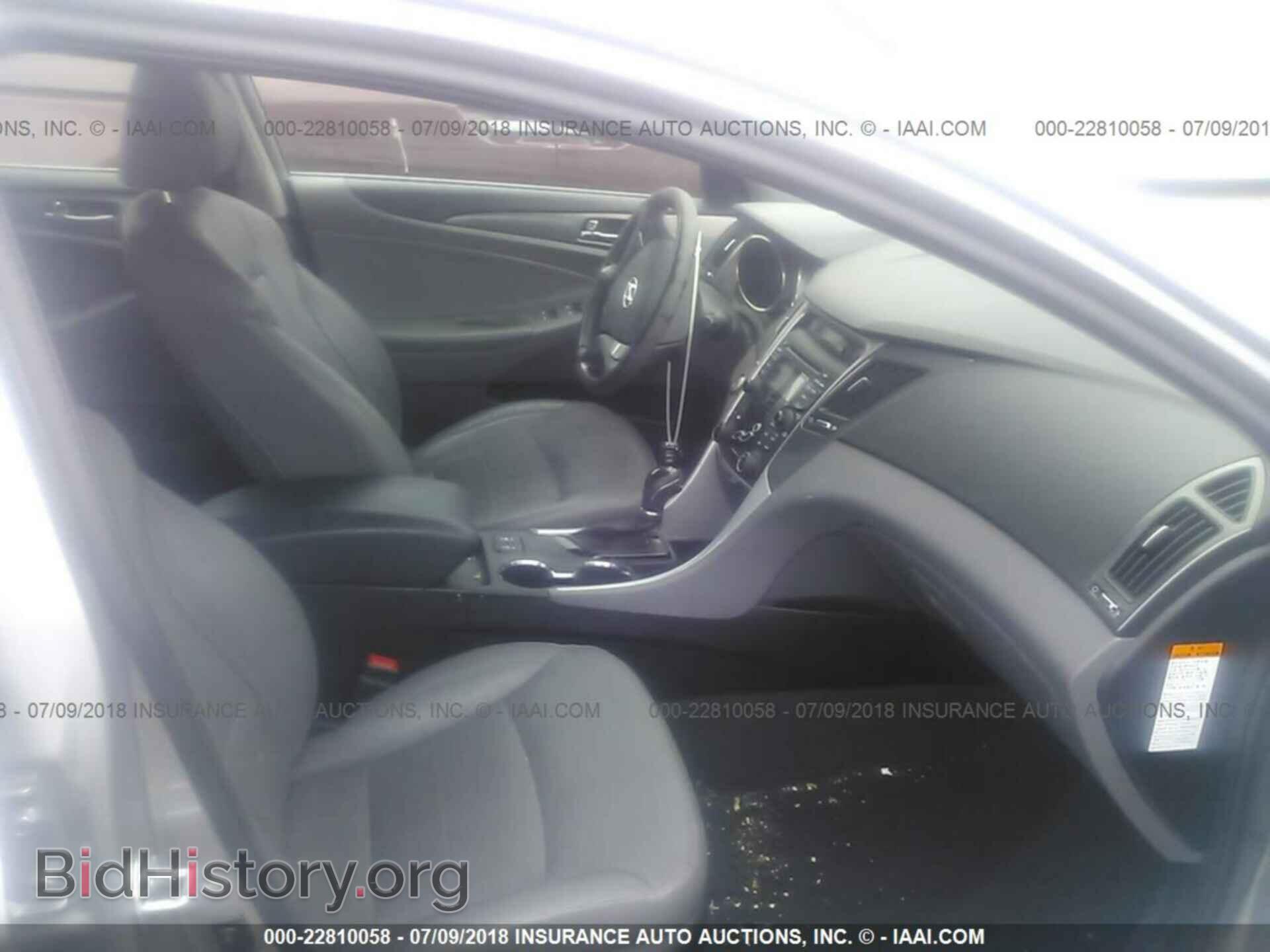 2012 Hyundai Sonata - VIN: KMHEC4A43CA026687 - Фото 5