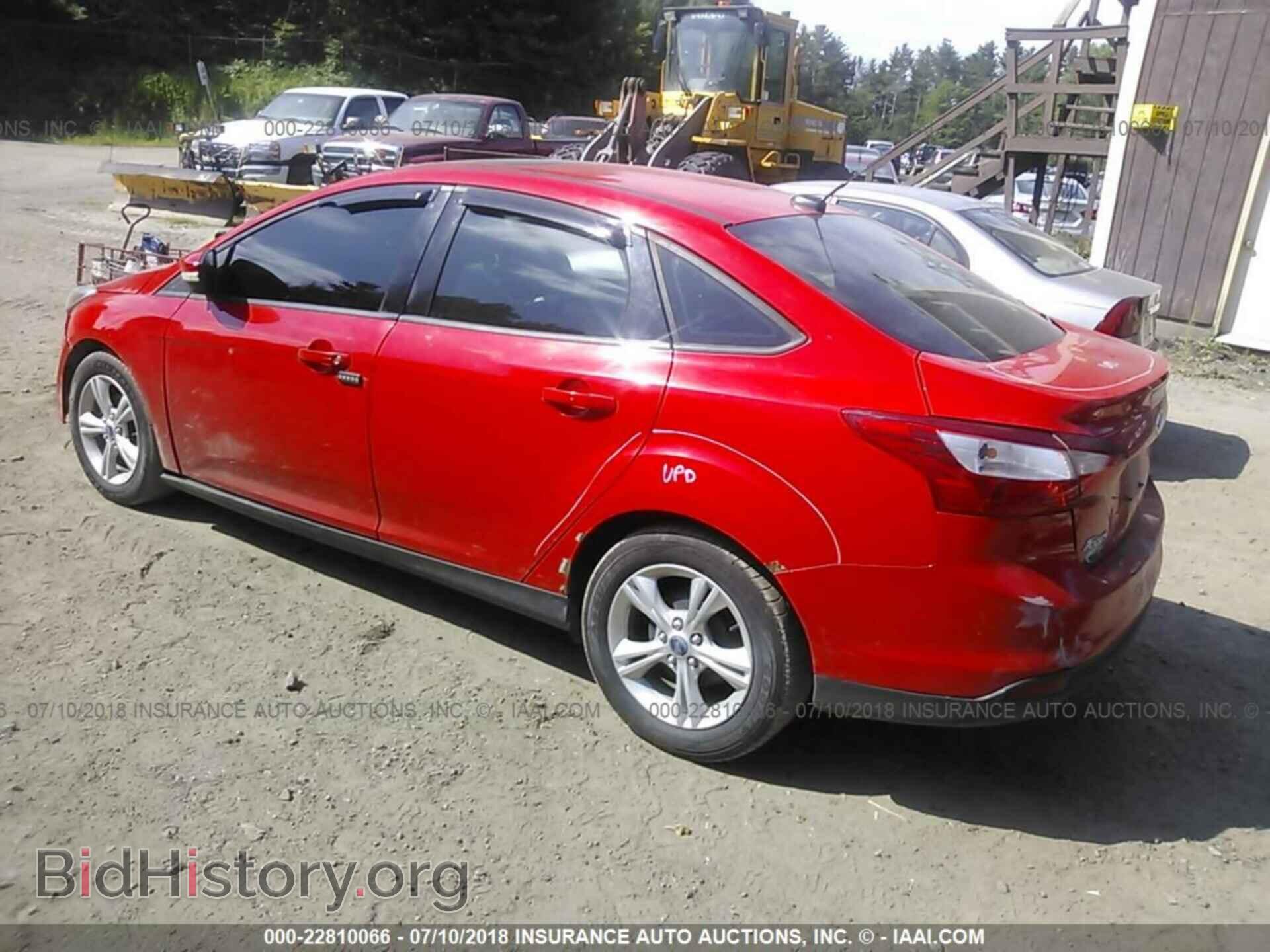 2013 Ford Focus - VIN: 1FADP3F23DL120439 - Photo 3