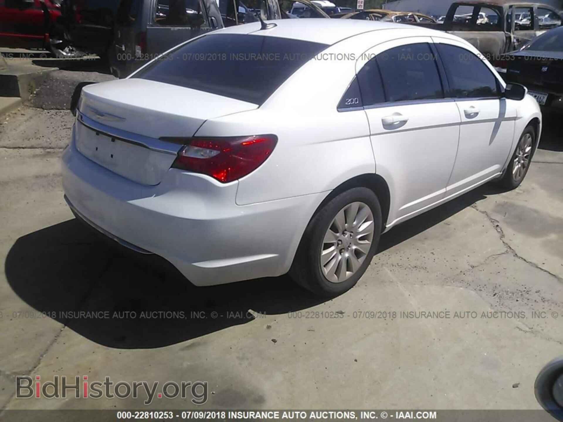 2012 Chrysler 200 - VIN: 1C3CCBAB9CN319229 - Photo 4