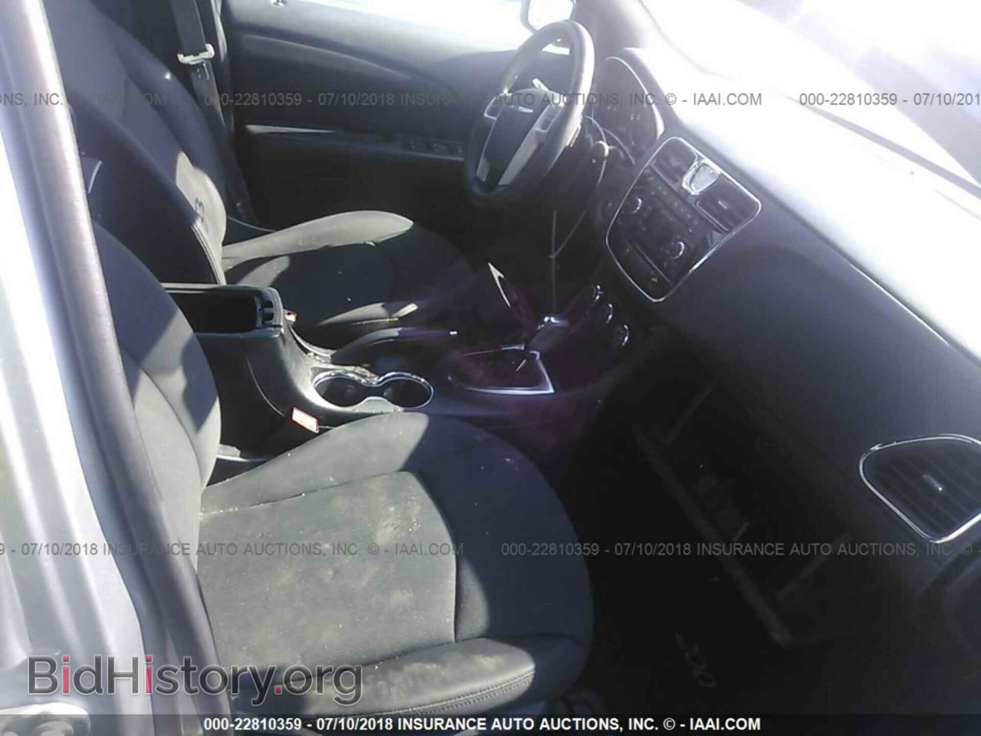 2013 Chrysler 200 - VIN: 1C3CCBBG0DN737464 - Photo 5
