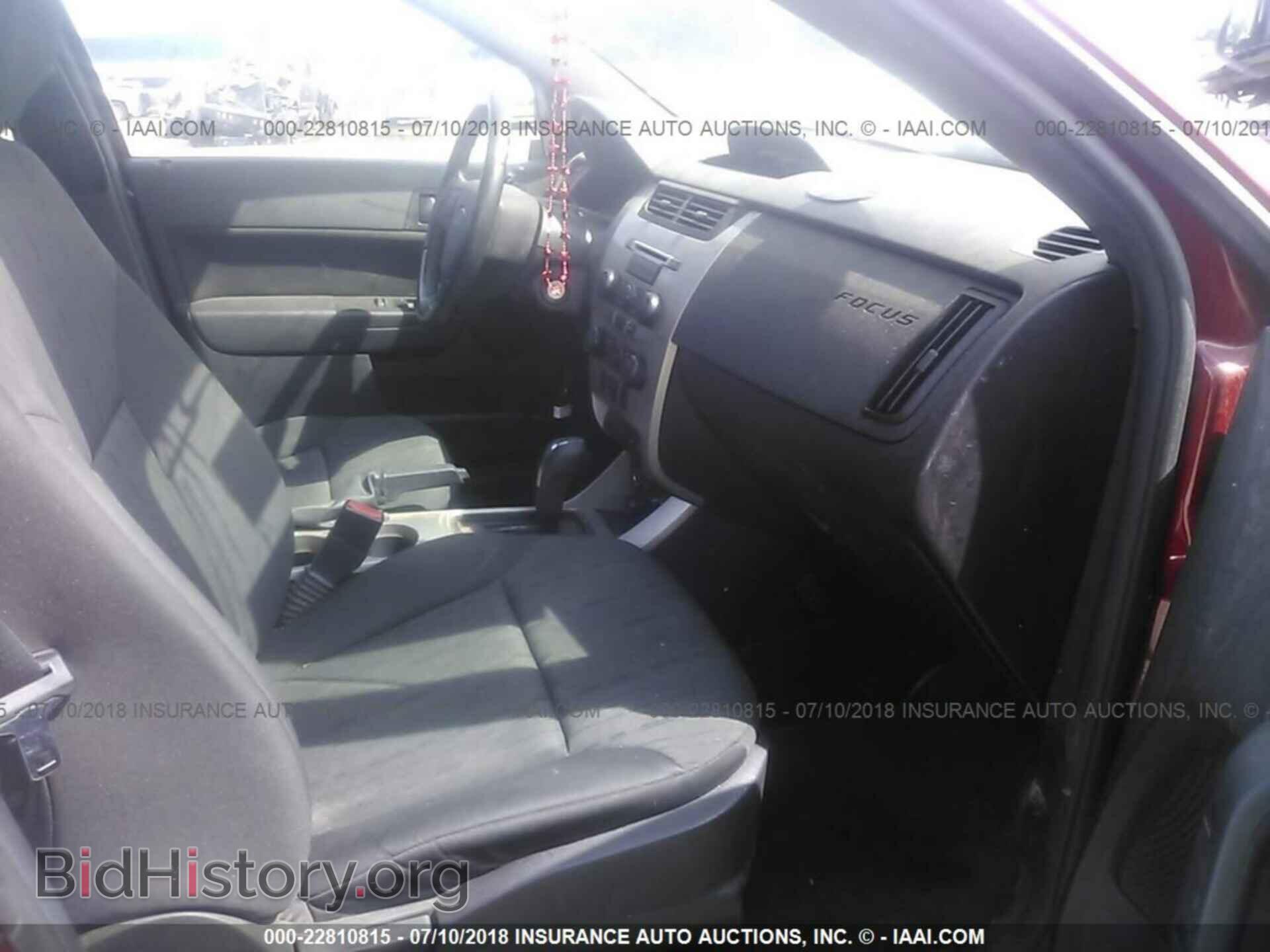 2011 Ford Focus - VIN: 1FAHP3FN2BW130578 - Фото 5