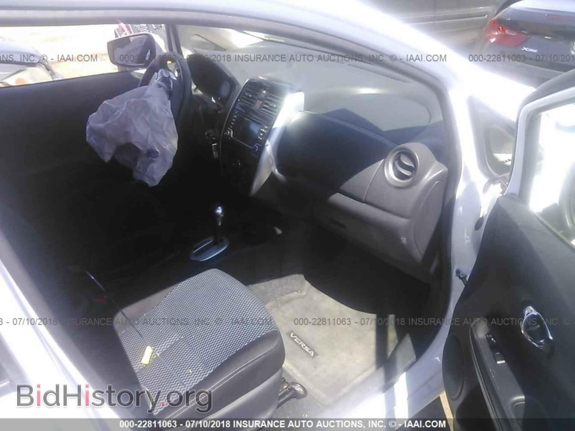 2016 Nissan Versa note - VIN: 3N1CE2CP2GL407580 - Фото 5
