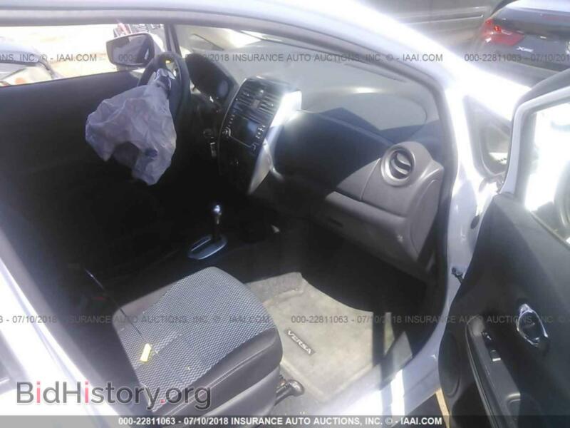 2016 Nissan VERSA NOTE (VIN 3N1CE2CP2GL407580) — фото 5 из 10