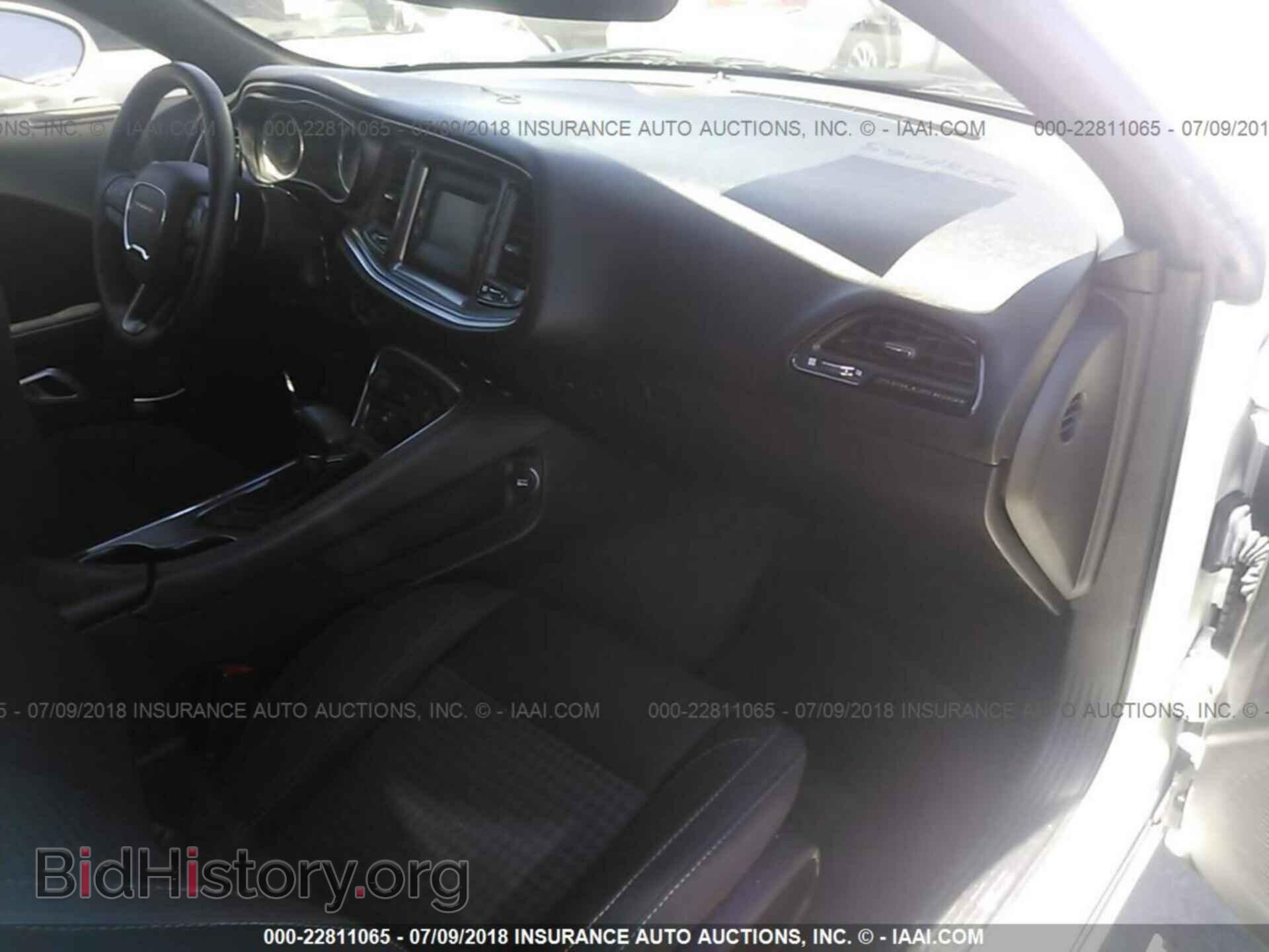 2016 Dodge Challenger - VIN: 2C3CDZAG6GH290692 - Фото 5
