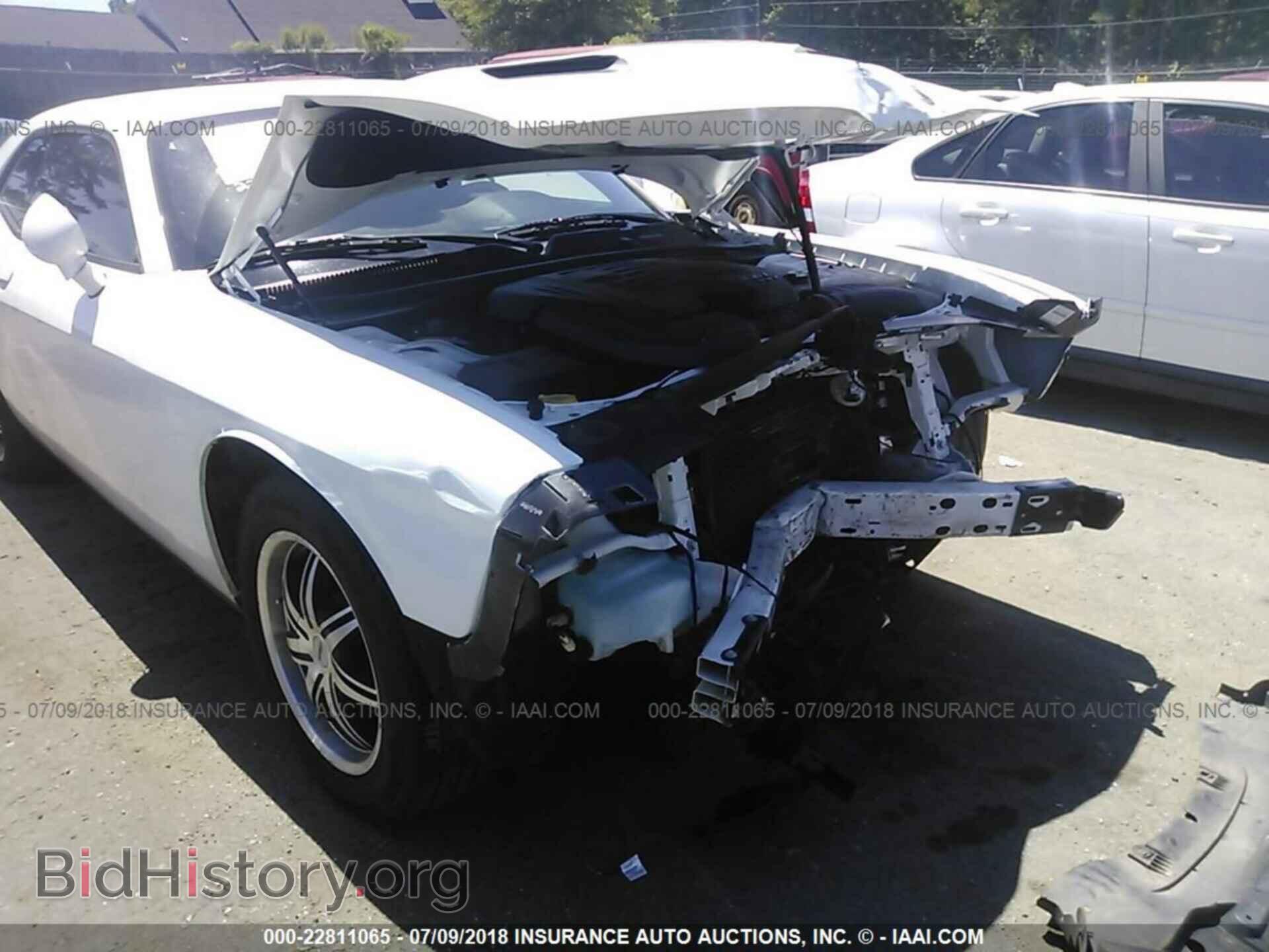 2016 Dodge Challenger - VIN: 2C3CDZAG6GH290692 - Фото 6