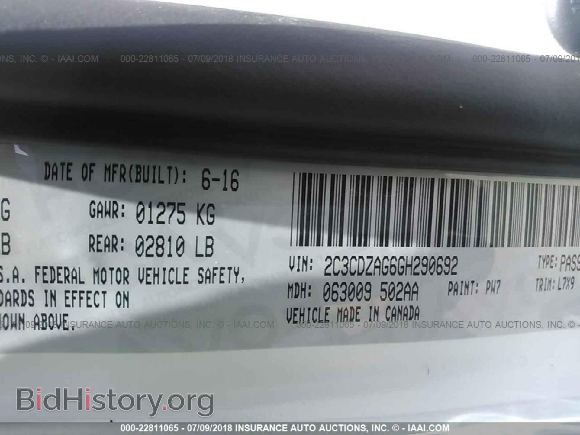 2016 Dodge Challenger - VIN: 2C3CDZAG6GH290692 - Фото 9