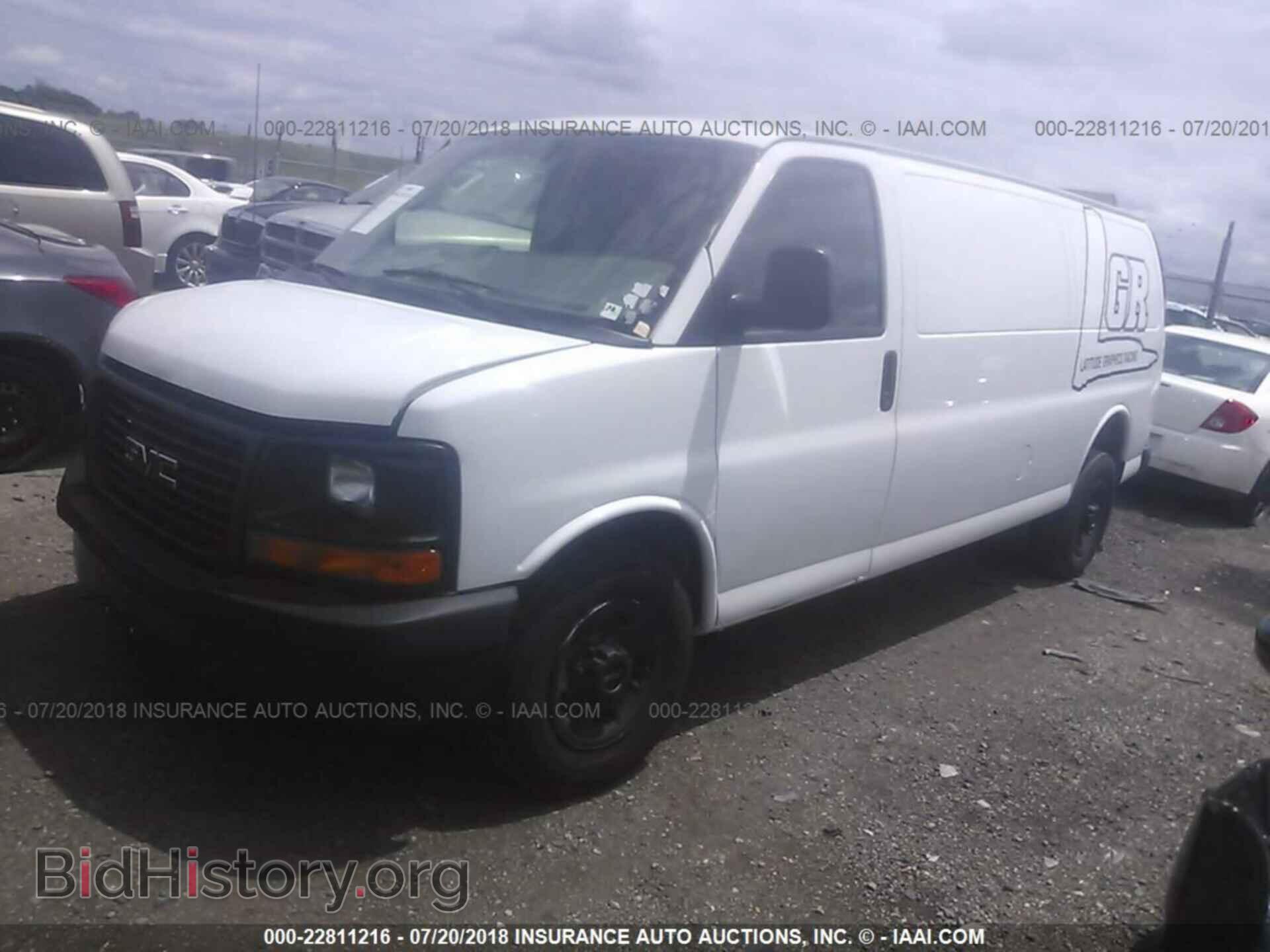 2011 Gmc Savana - VIN: 1GTW7GCA2B1900317 - Фото 2