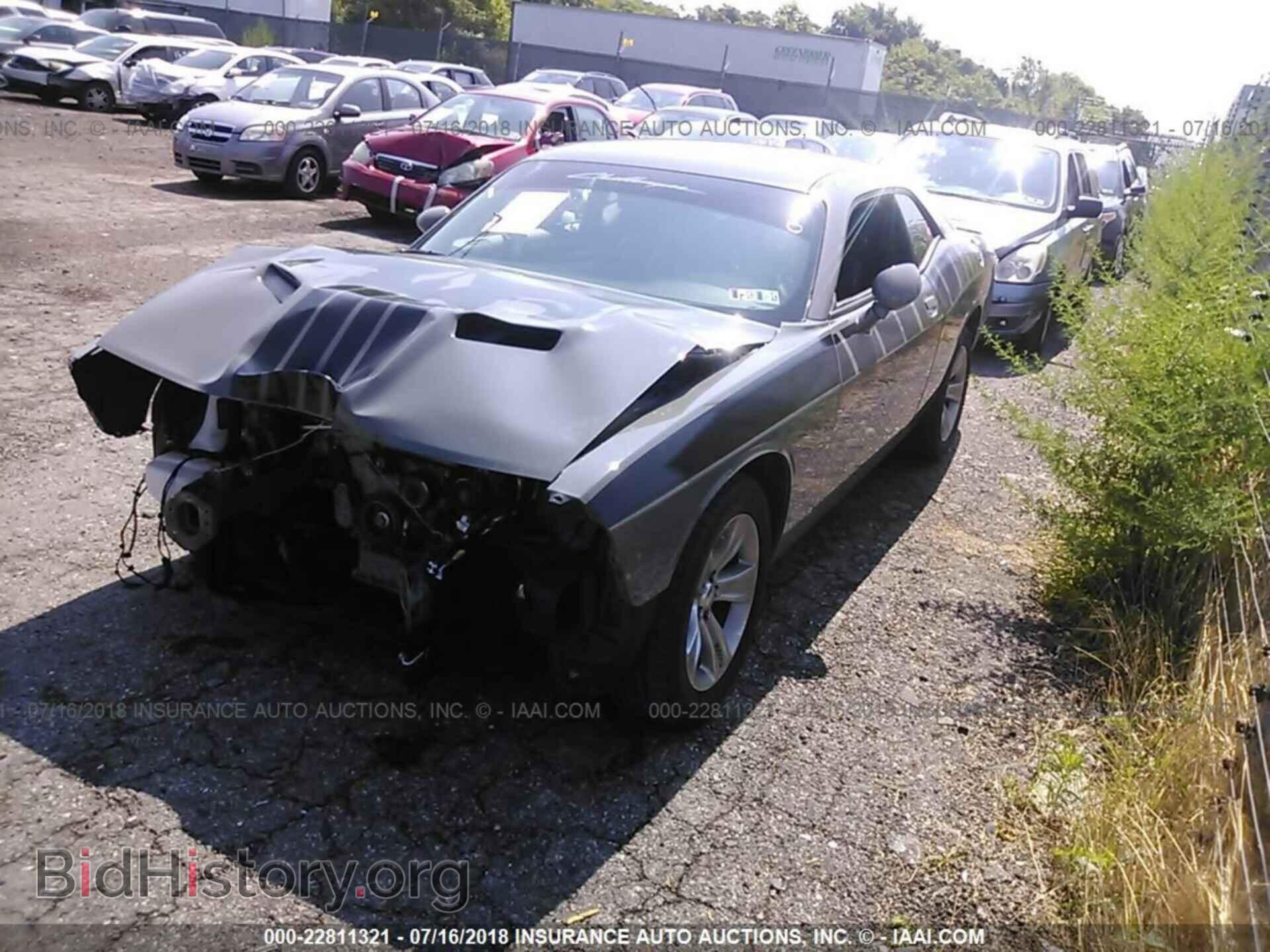 2017 Dodge Challenger - VIN: 2C3CDZAGXHH549153 - Фото 2