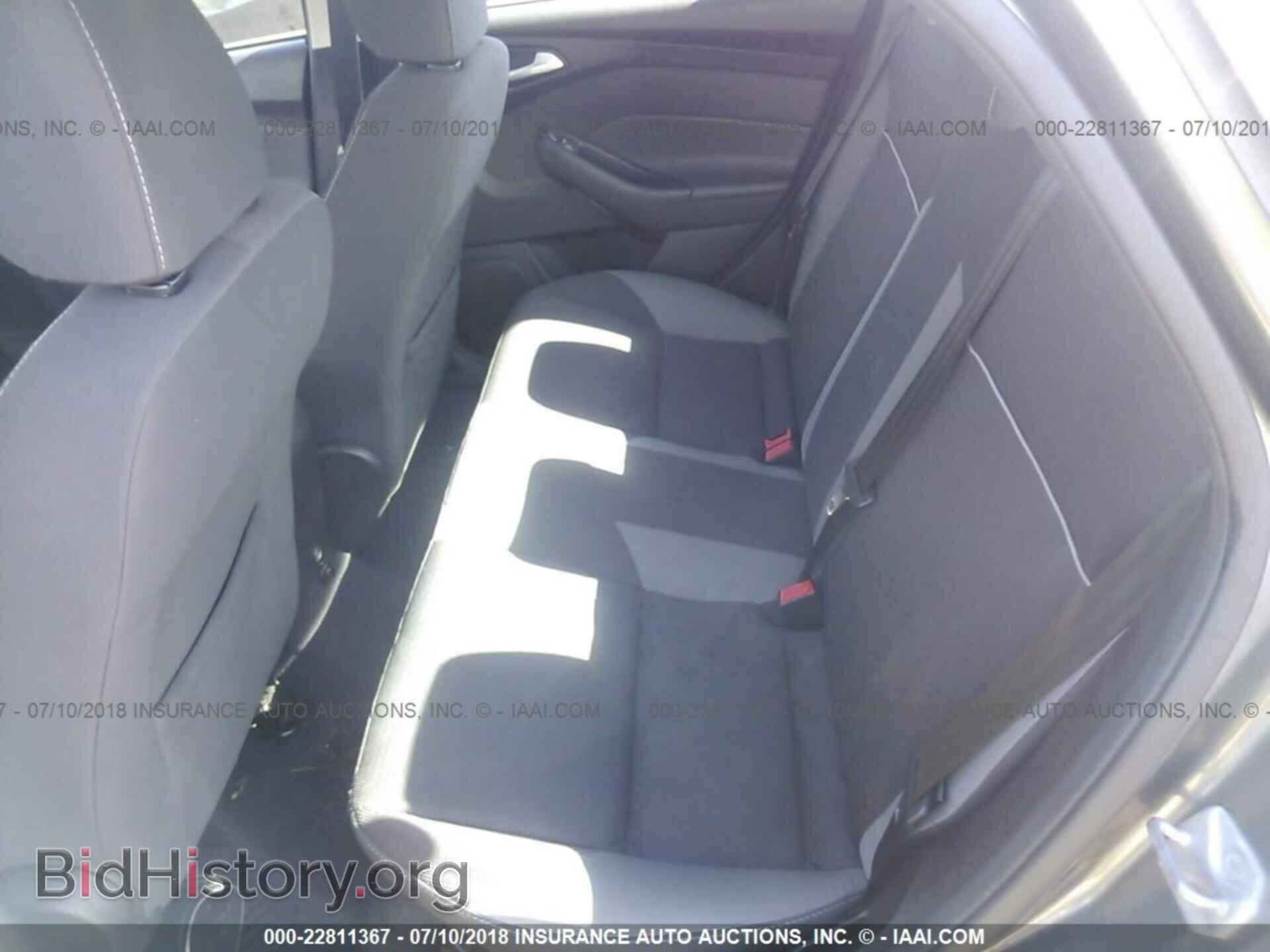 2014 Ford Focus - VIN: 1FADP3F26EL163237 - Photo 8