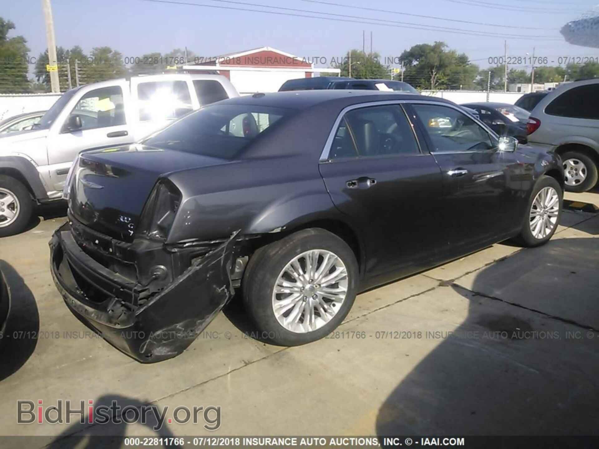 2014 Chrysler 300c - VIN: 2C3CCAKG1EH207606 - Фото 4