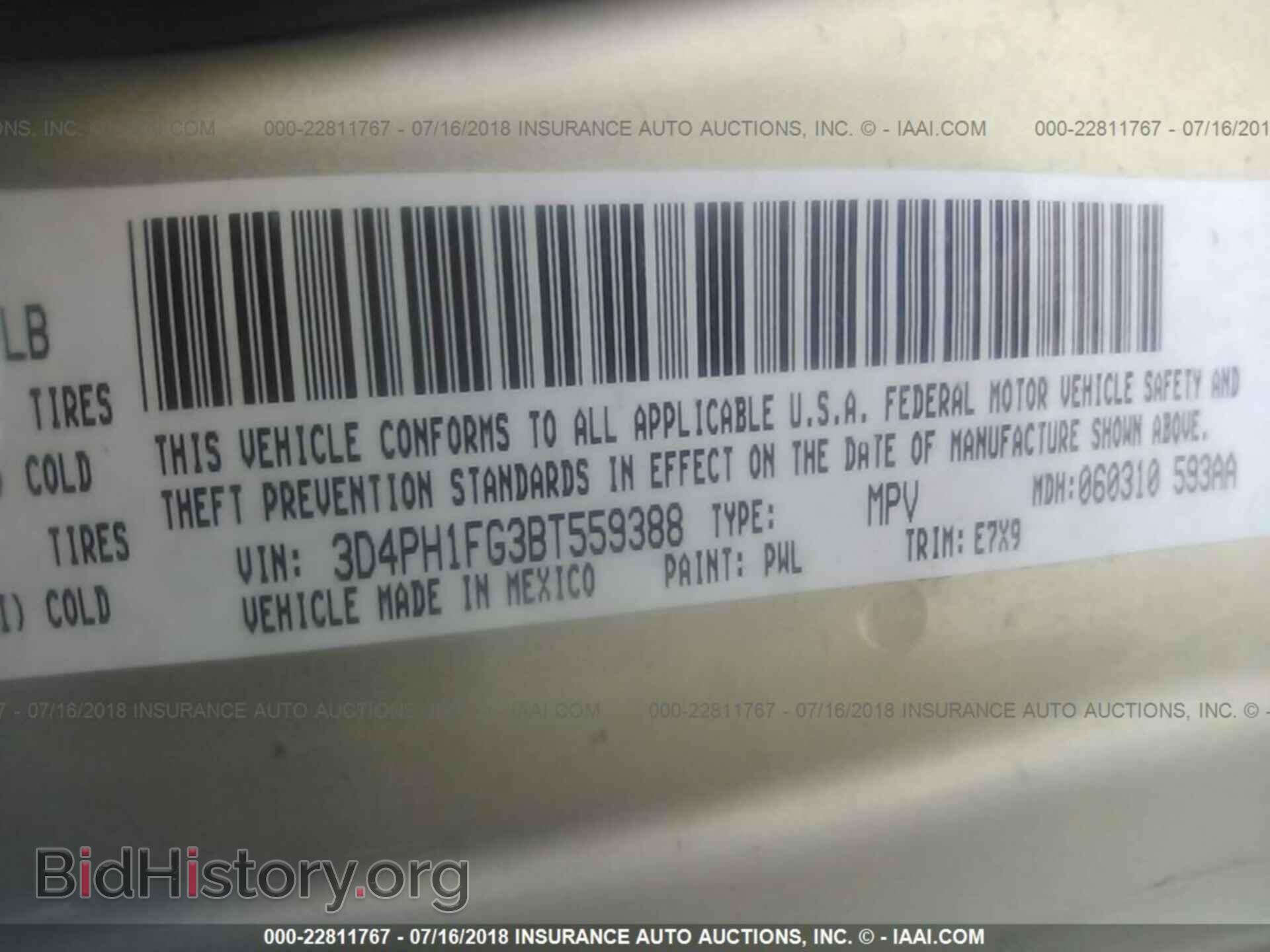 2011 Dodge Journey - VIN: 3D4PH1FG3BT559388 - Photo 9