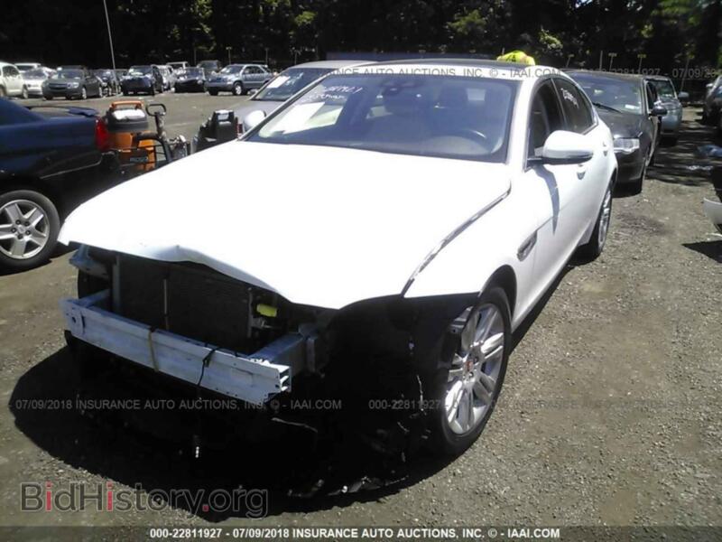 2016 Jaguar XF (VIN SAJBD4BV9GCY06751) — photo 6 of 10