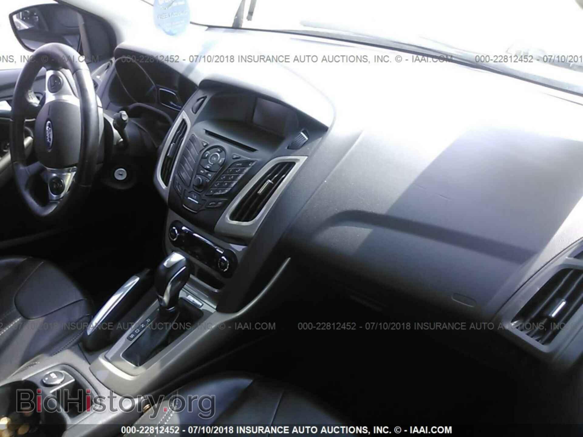 2012 Ford Focus - VIN: 1FAHP3M24CL310821 - Фото 5