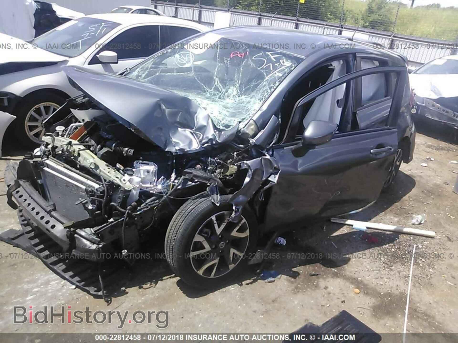 2017 Nissan Versa note - VIN: 3N1CE2CP3HL361212 - Фото 2
