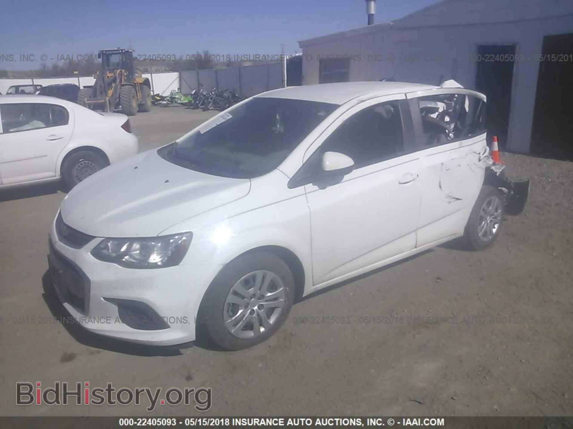 2017 CHEVROLET SONIC - VIN: 1G1JB5SH9H4104465 - Фото 2