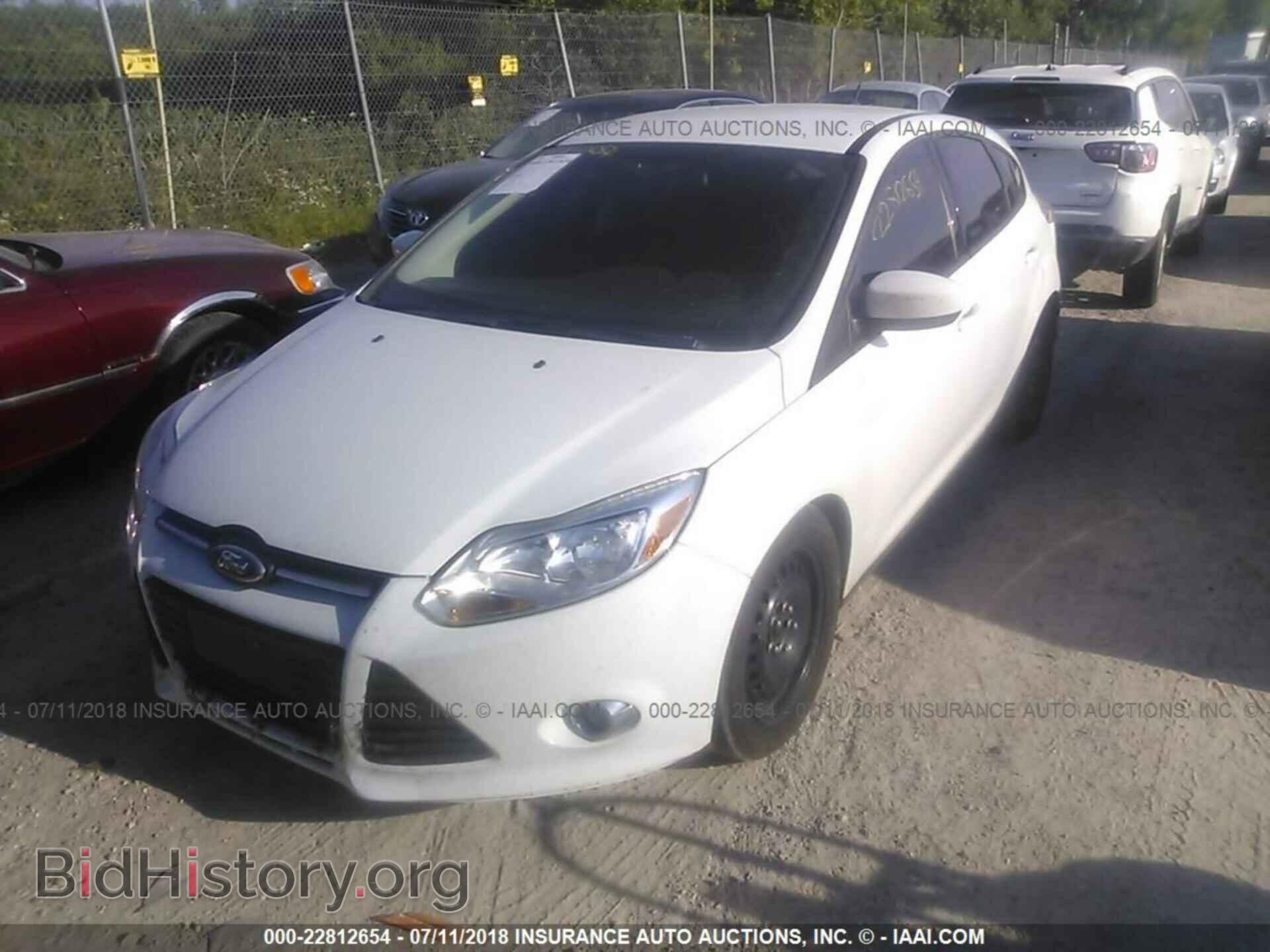 2012 Ford Focus - VIN: 1FAHP3K2XCL434093 - Photo 2