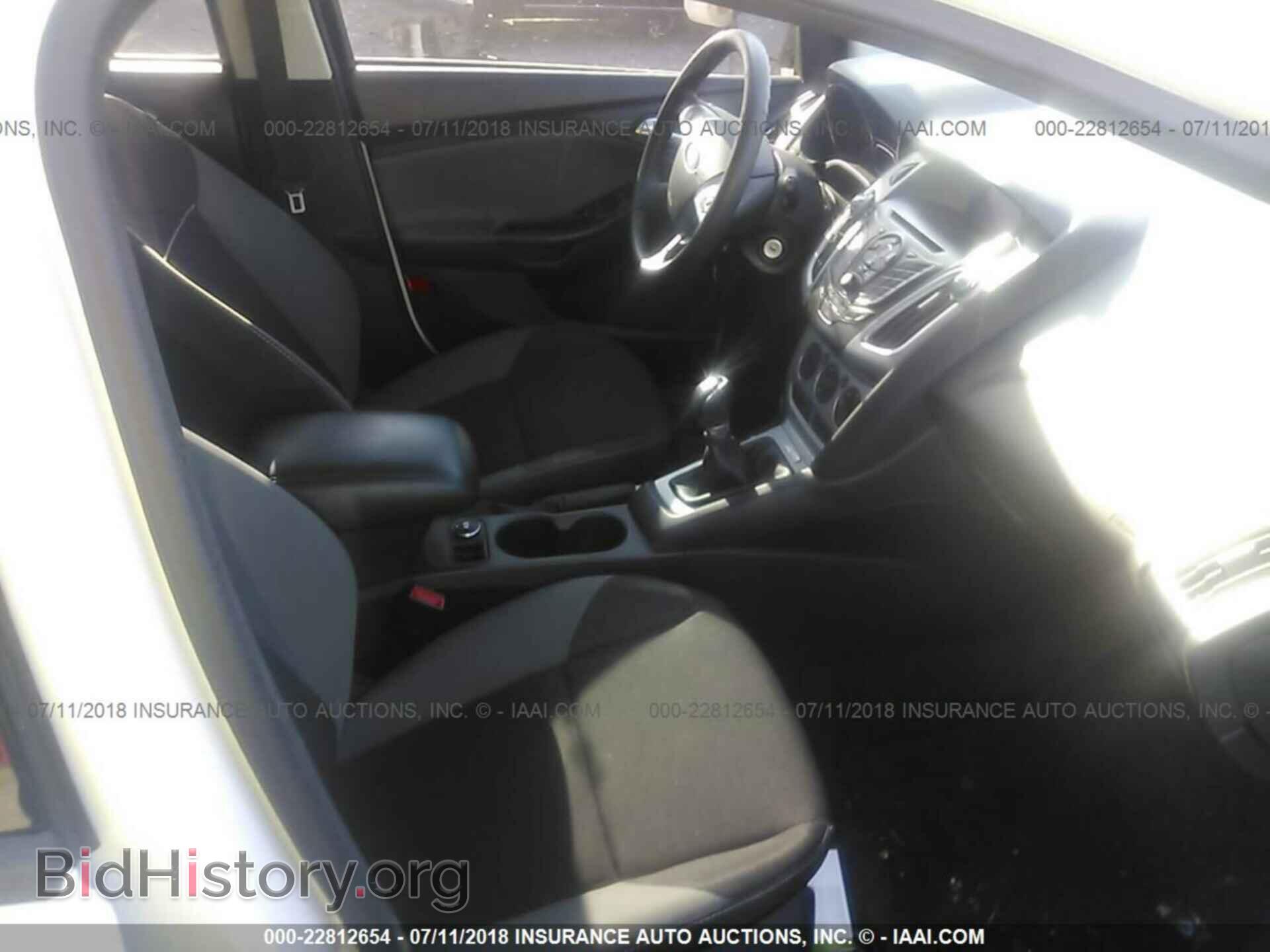 2012 Ford Focus - VIN: 1FAHP3K2XCL434093 - Photo 5