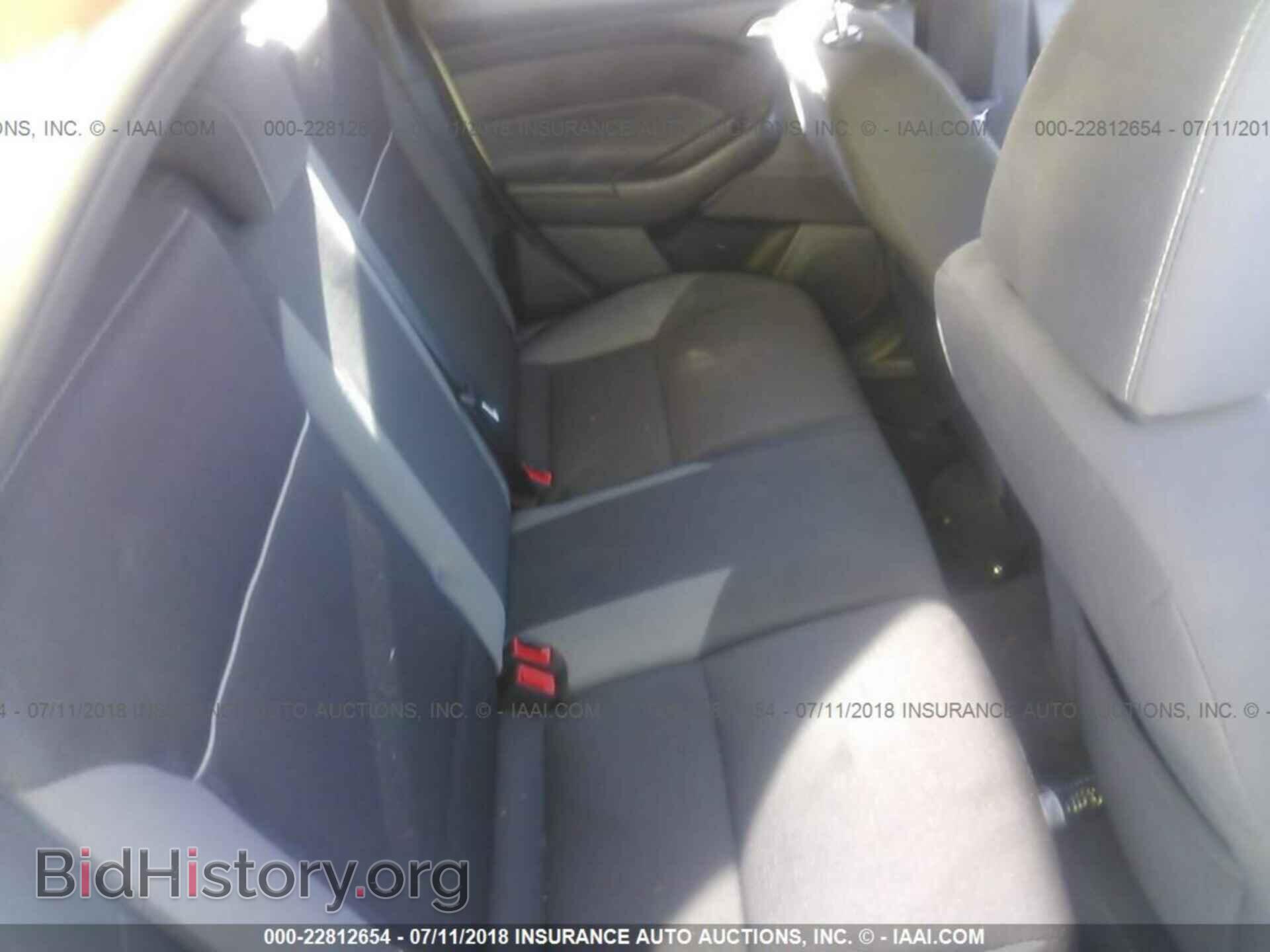 2012 Ford Focus - VIN: 1FAHP3K2XCL434093 - Photo 8