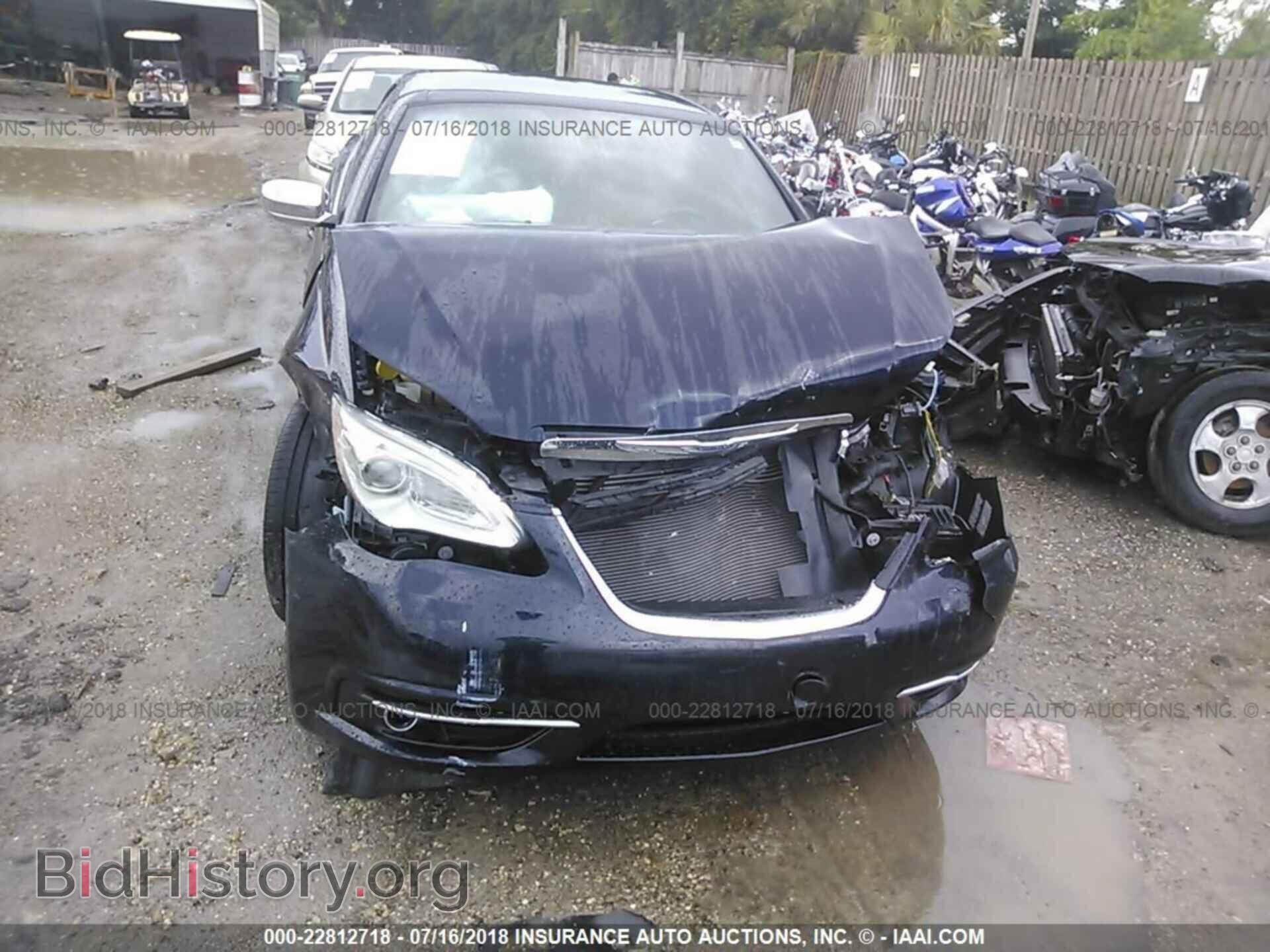 2011 Chrysler 200 - VIN: 1C3BC7EG8BN535702 - Photo 6