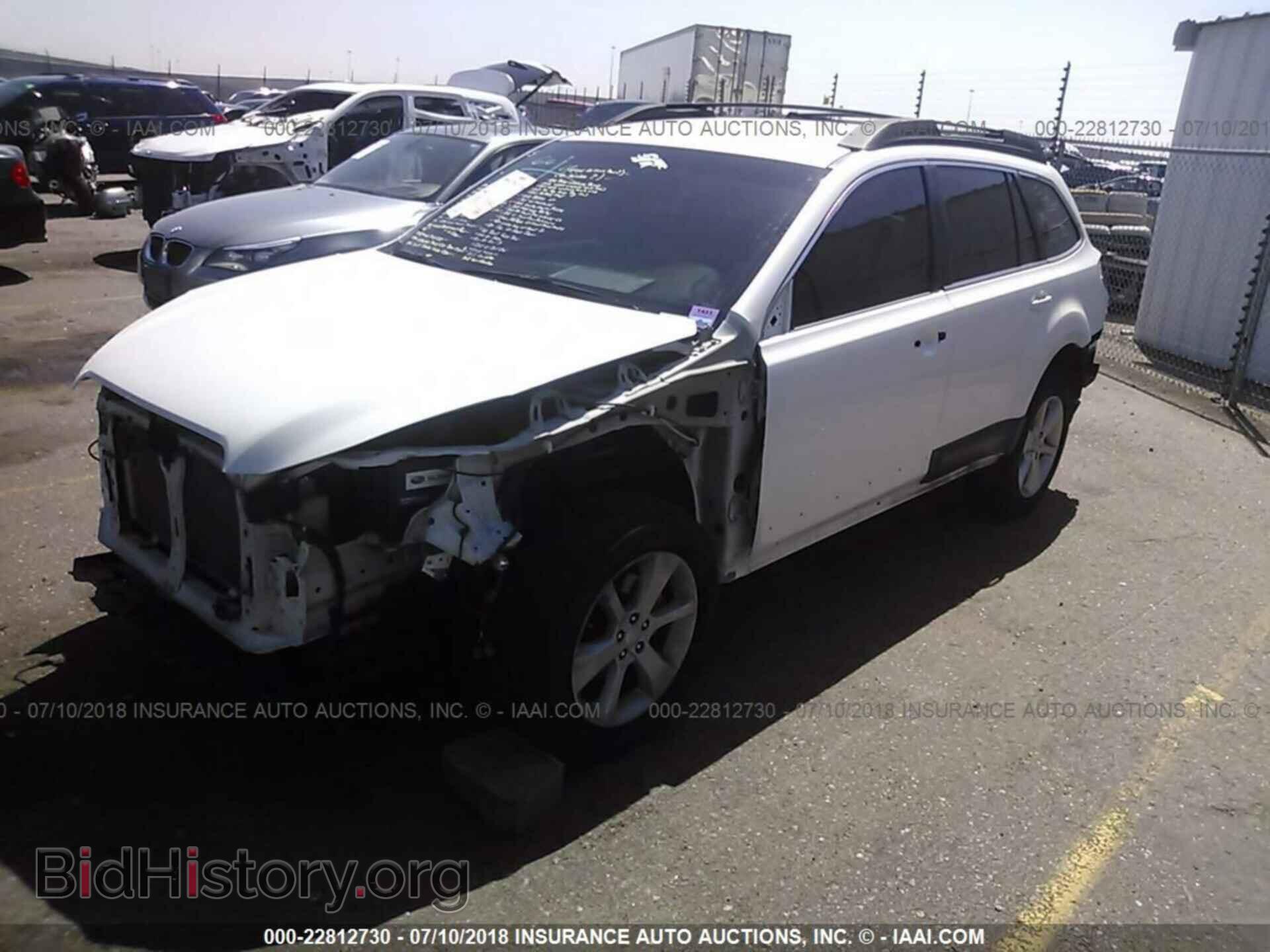 2013 Subaru Outback - VIN: 4S4BRCCCXD3257608 - Фото 2