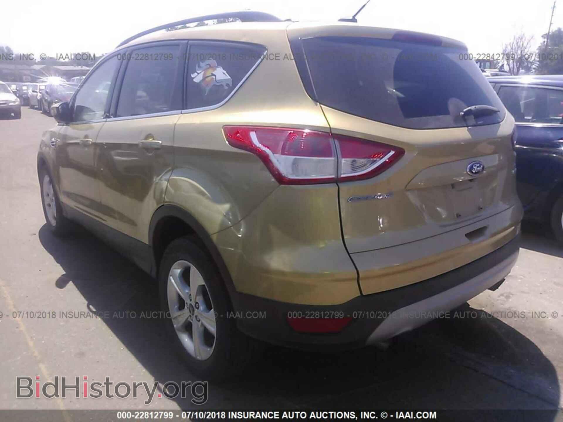 2014 Ford Escape - VIN: 1FMCU9GX8EUD52604 - Photo 3