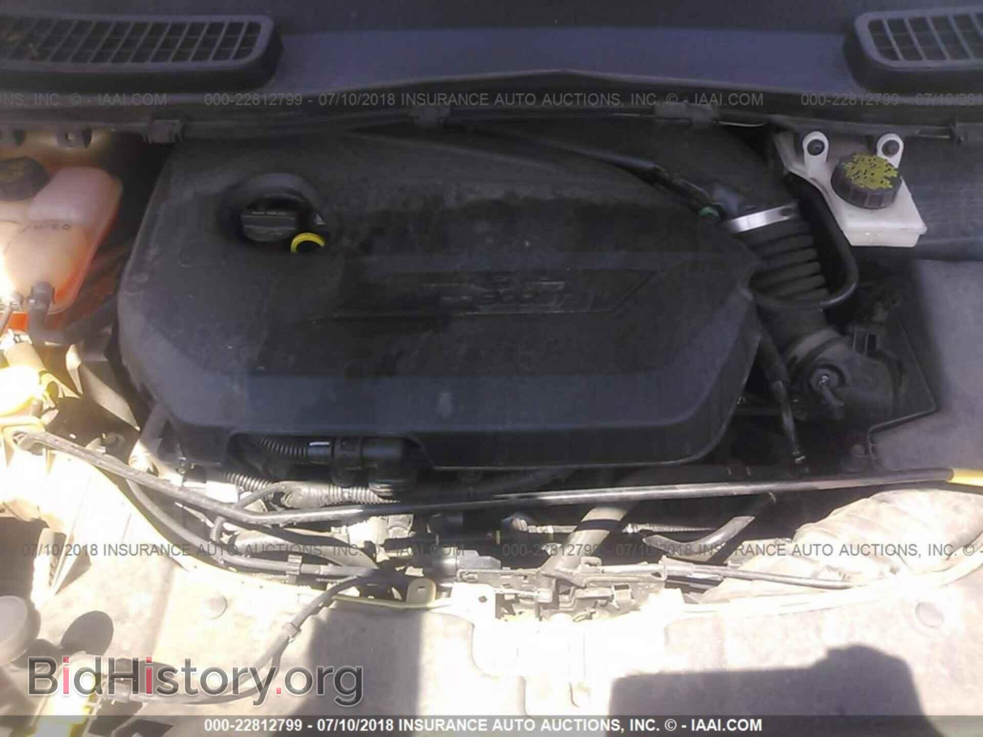 2014 Ford Escape - VIN: 1FMCU9GX8EUD52604 - Photo 10