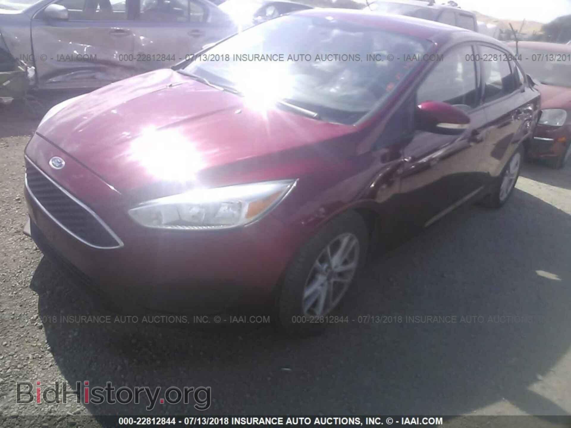 2015 Ford Focus - VIN: 1FADP3F21FL256720 - Photo 2