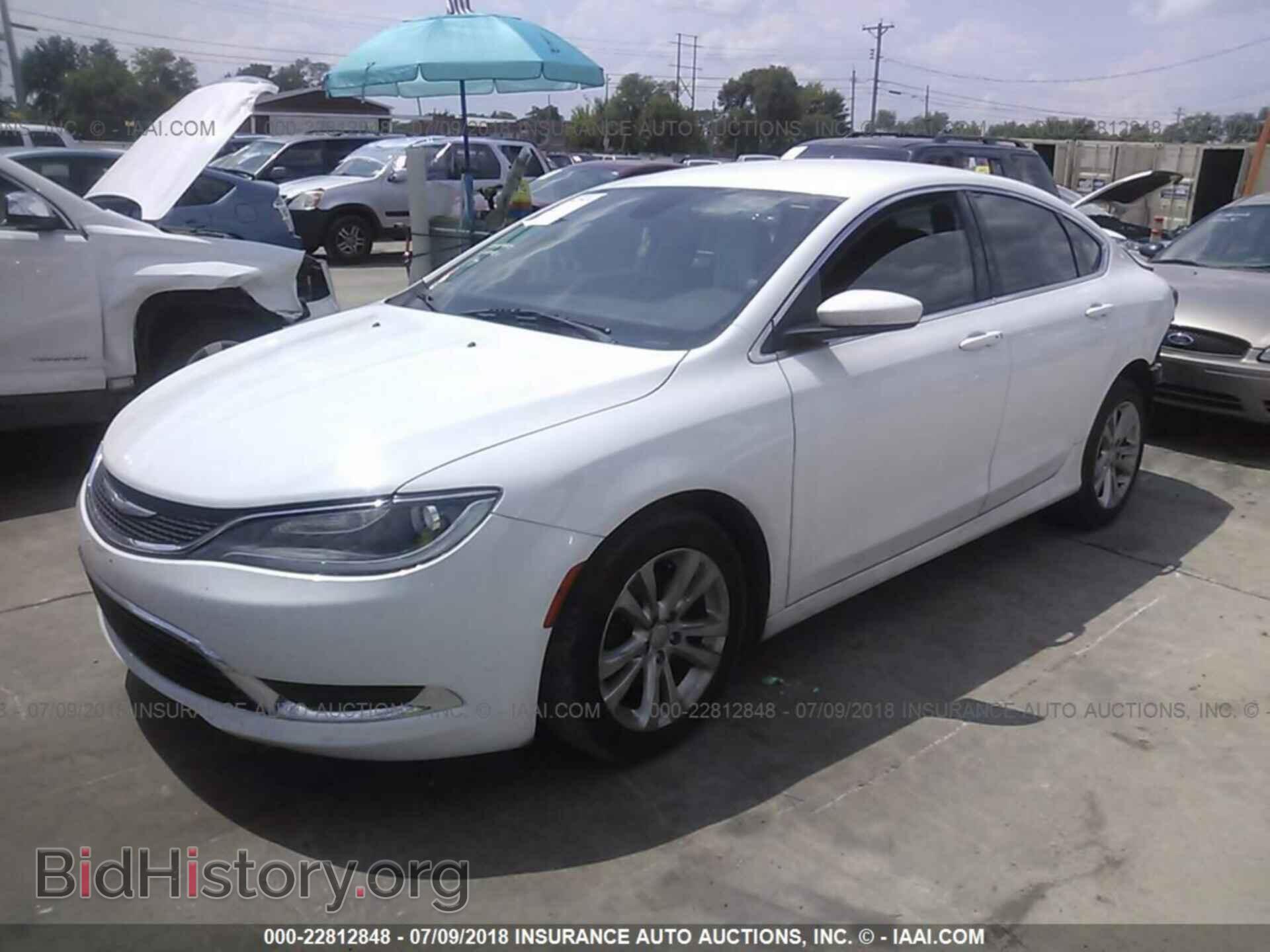 2015 Chrysler 200 - VIN: 1C3CCCAB3FN730524 - Фото 2