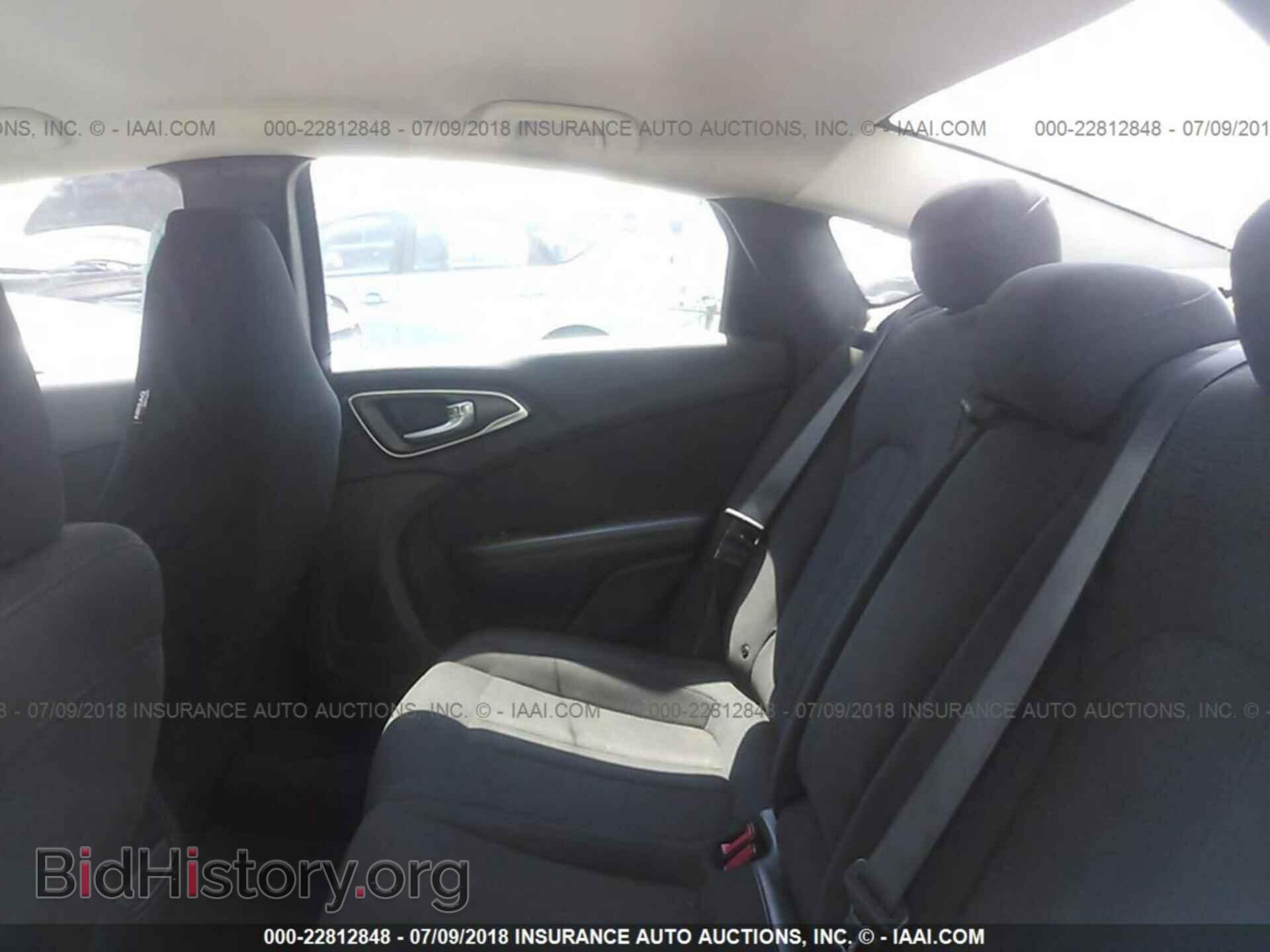2015 Chrysler 200 - VIN: 1C3CCCAB3FN730524 - Фото 8