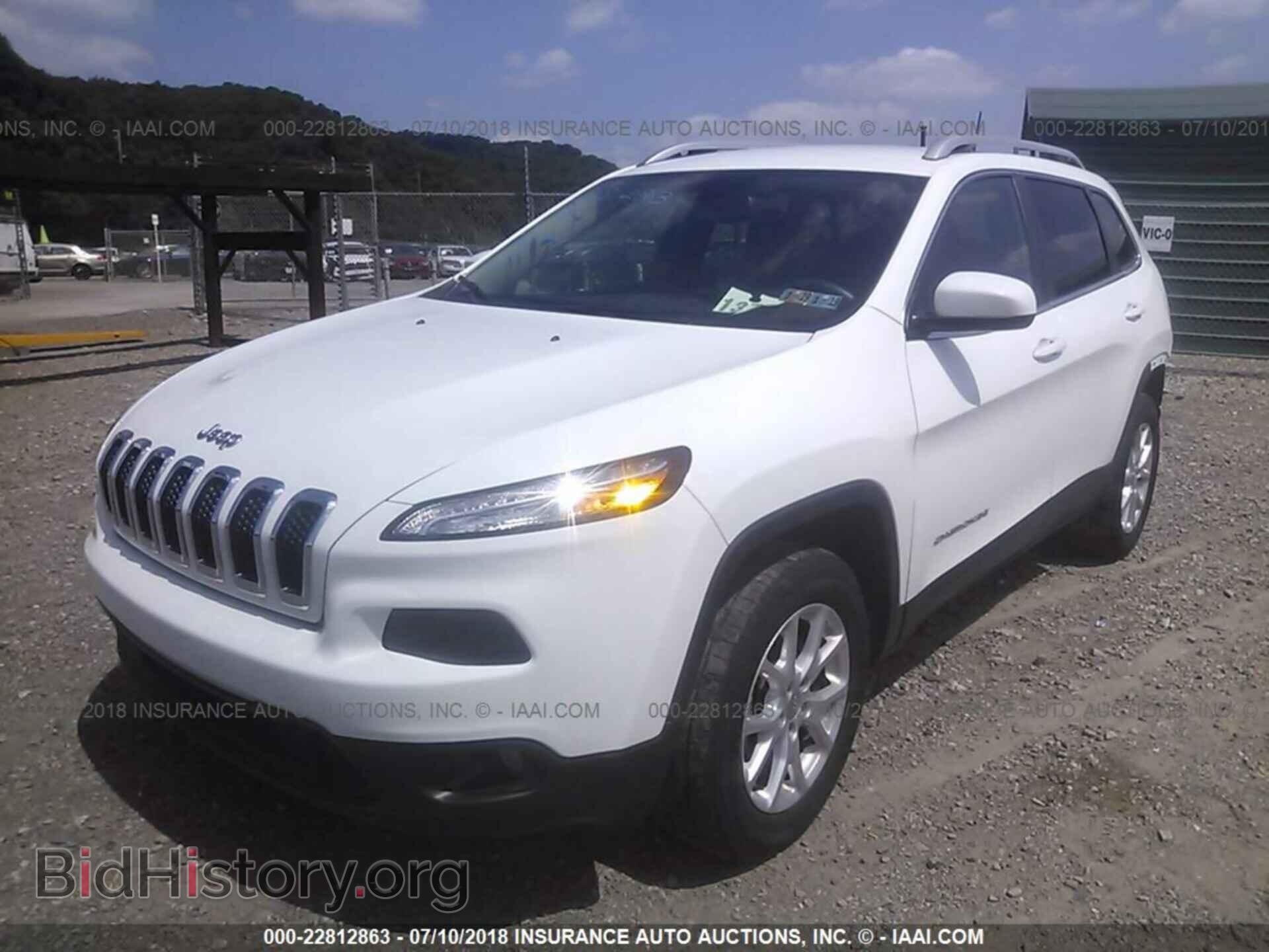 2017 Jeep Cherokee - VIN: 1C4PJMCB0HW564594 - Фото 2